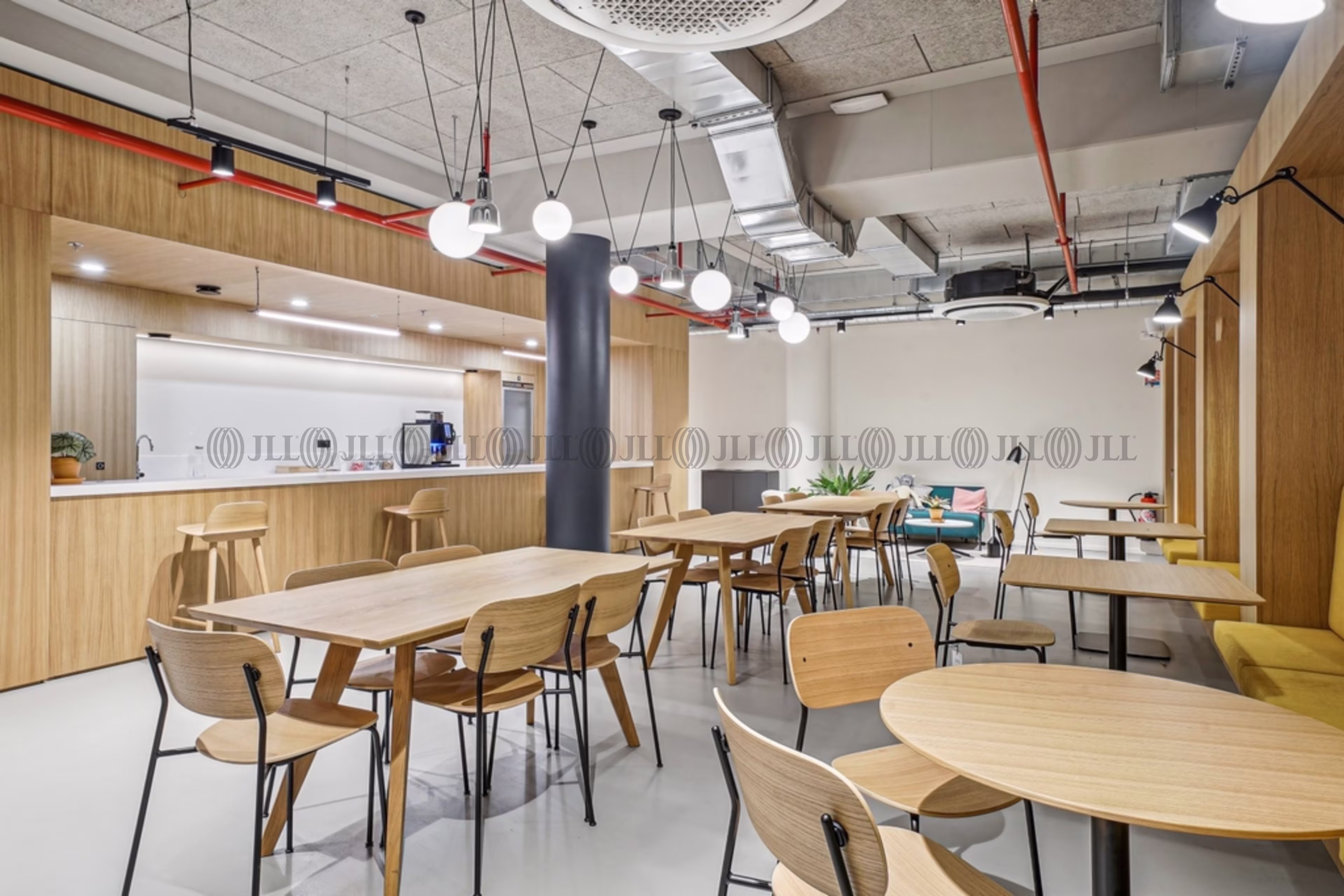 CENTRE SPACES - TO LYON