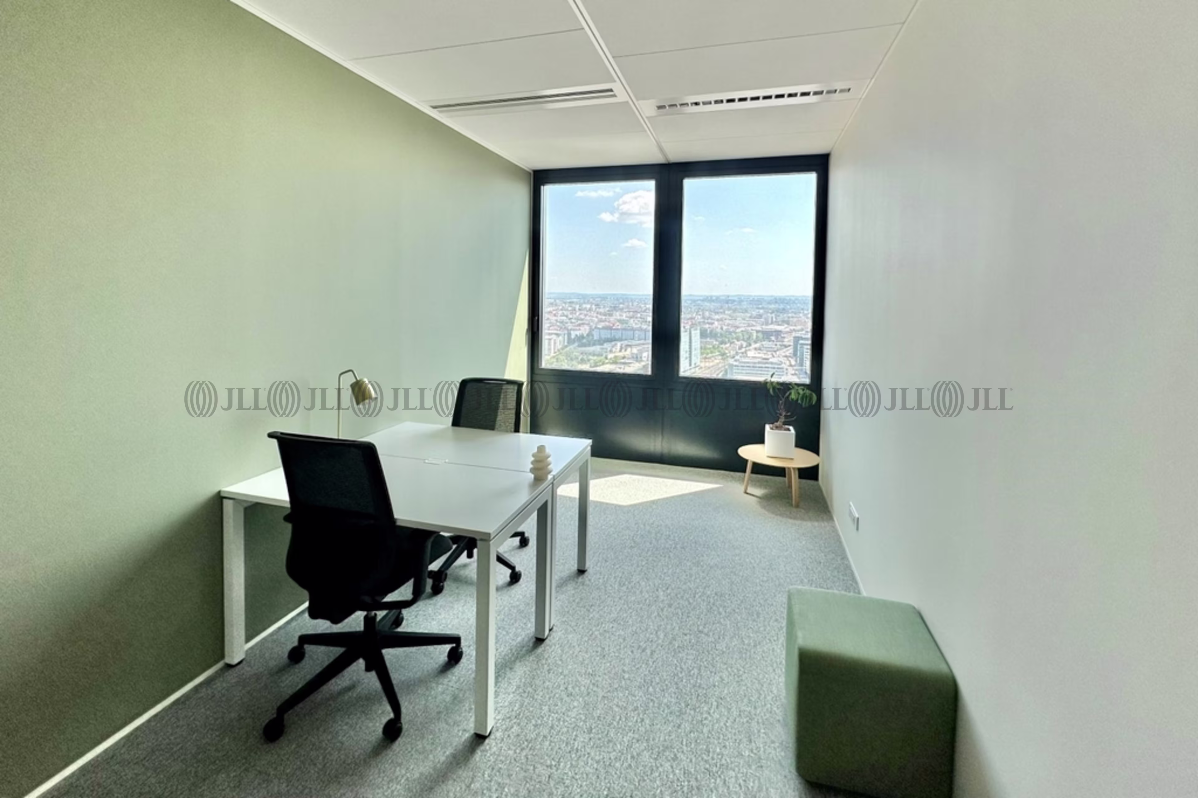 CENTRE SPACES - TO LYON