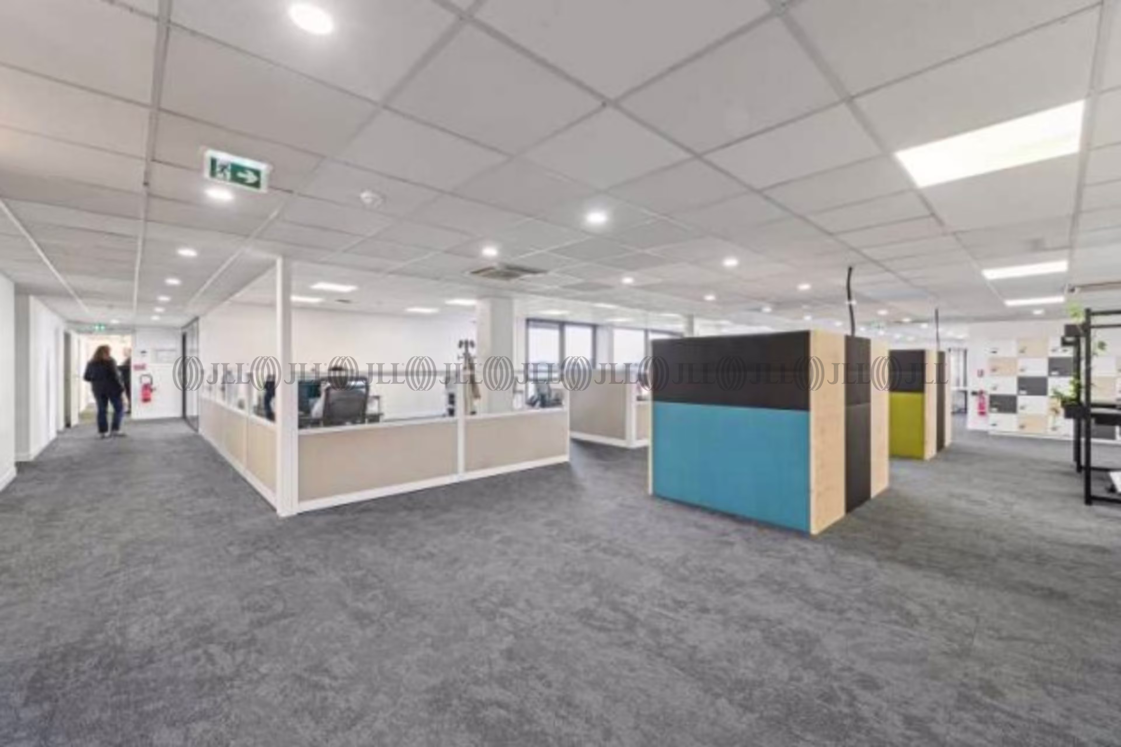LES BUREAUX DE LA COLLINE