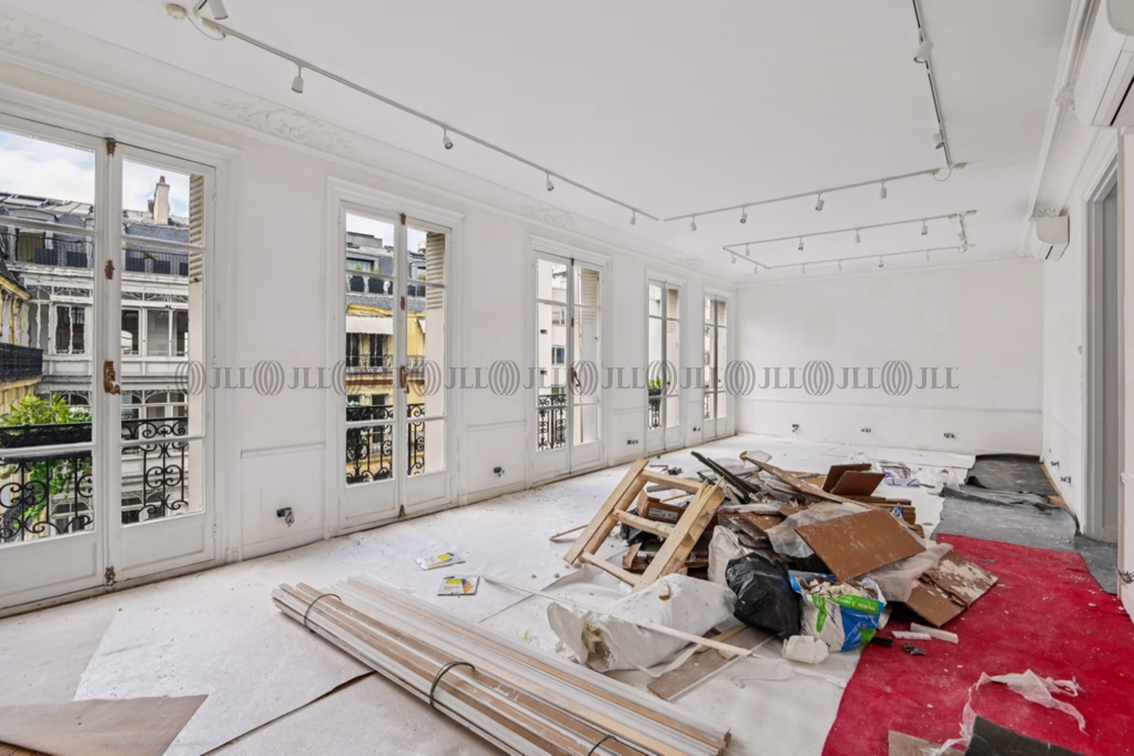 SALON HOCHE