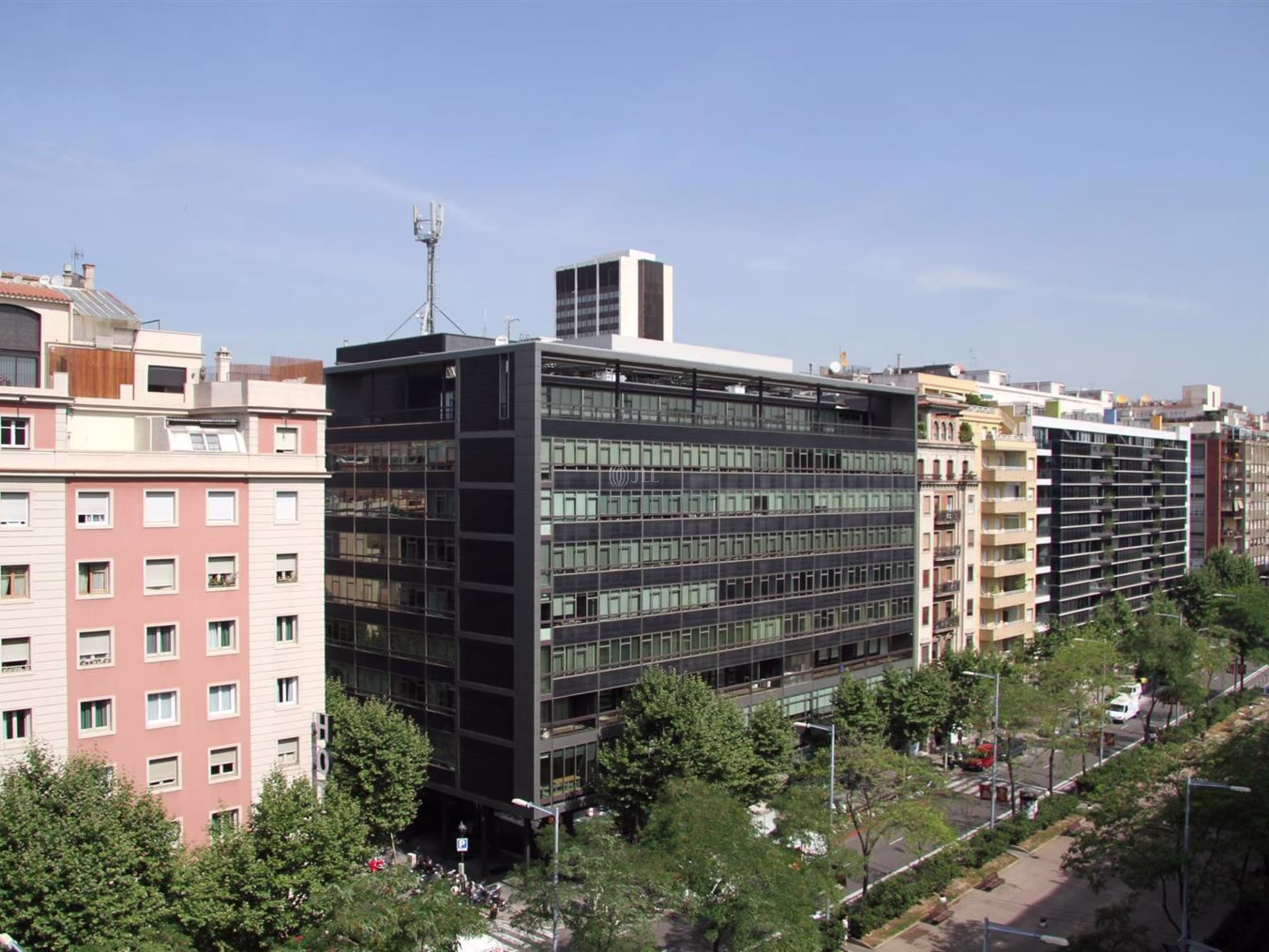 Josep Tarradellas 123