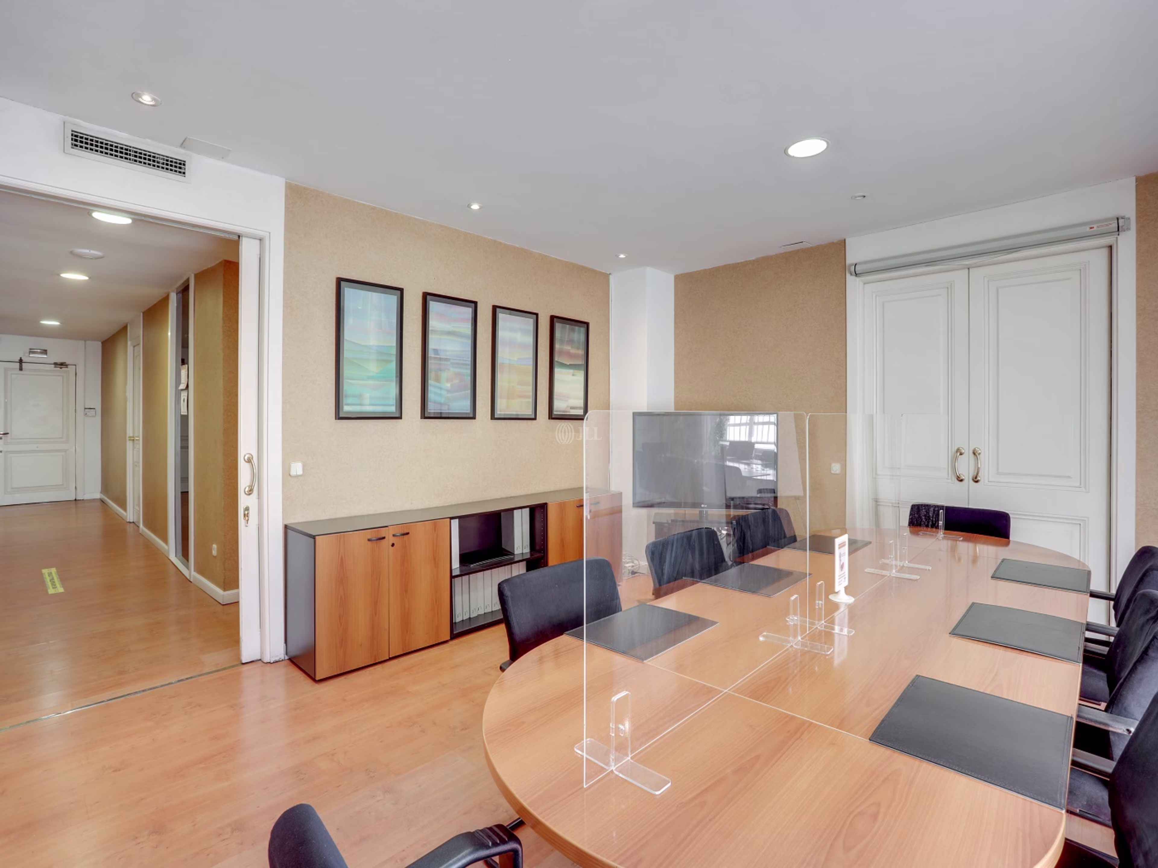 Velazquez  86 Coworking