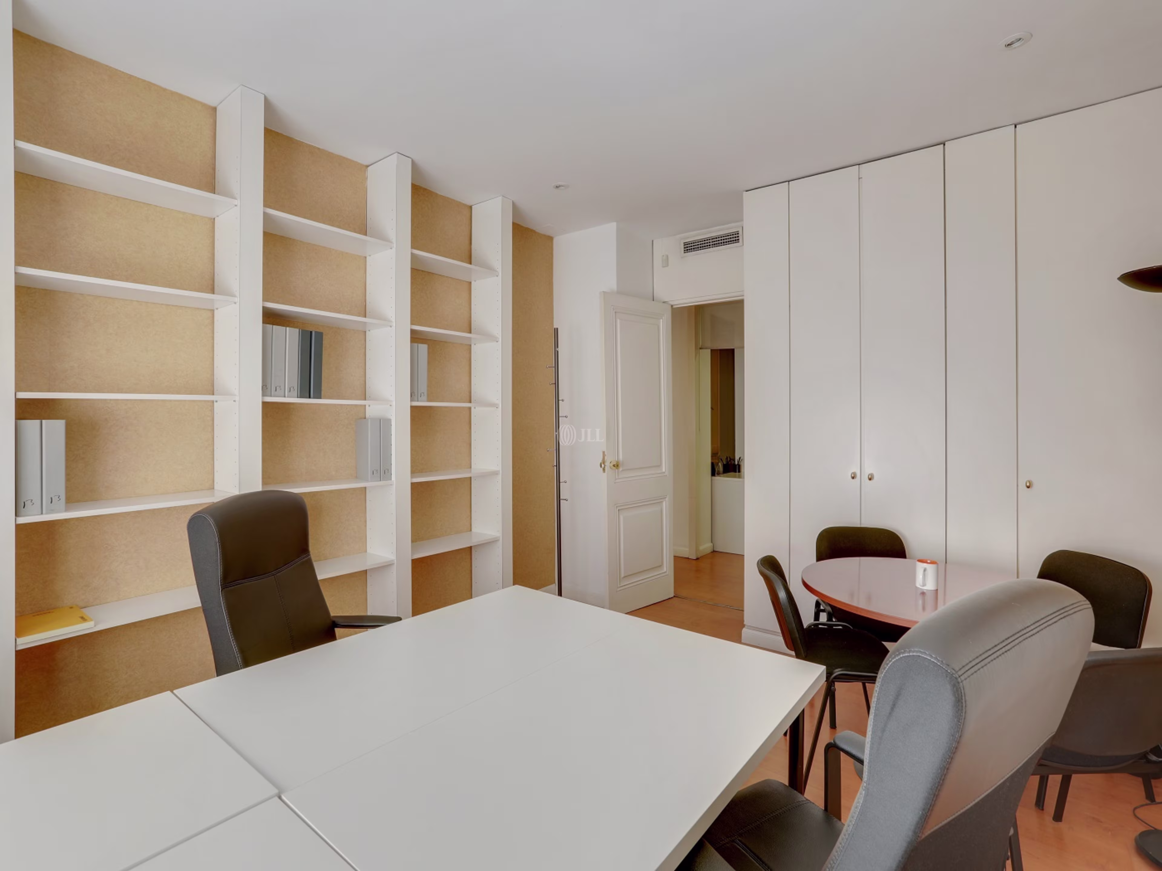 Velazquez  86 Coworking
