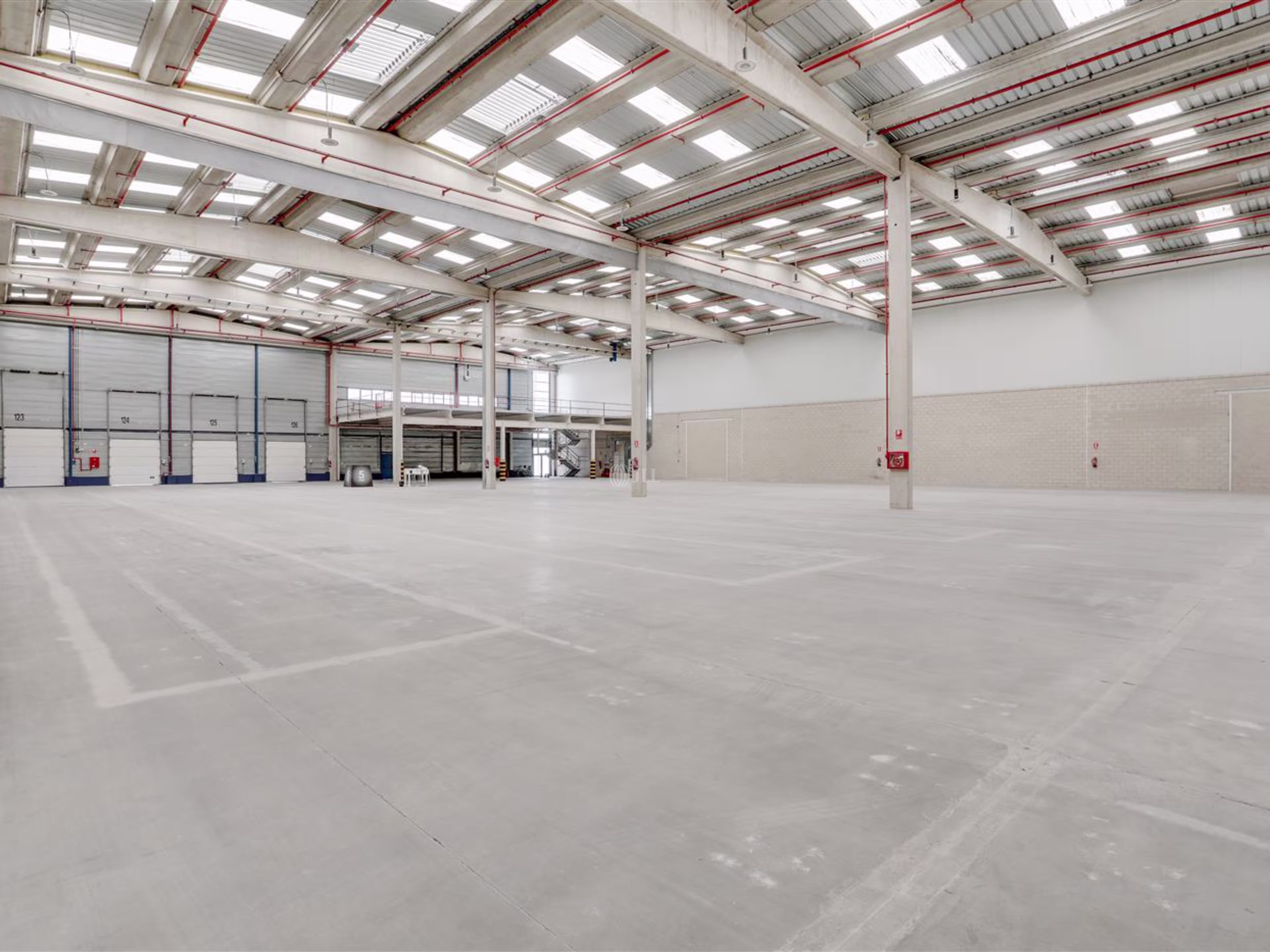 M0212 NAVES LOGISTICAS ALQUILER GETAFE