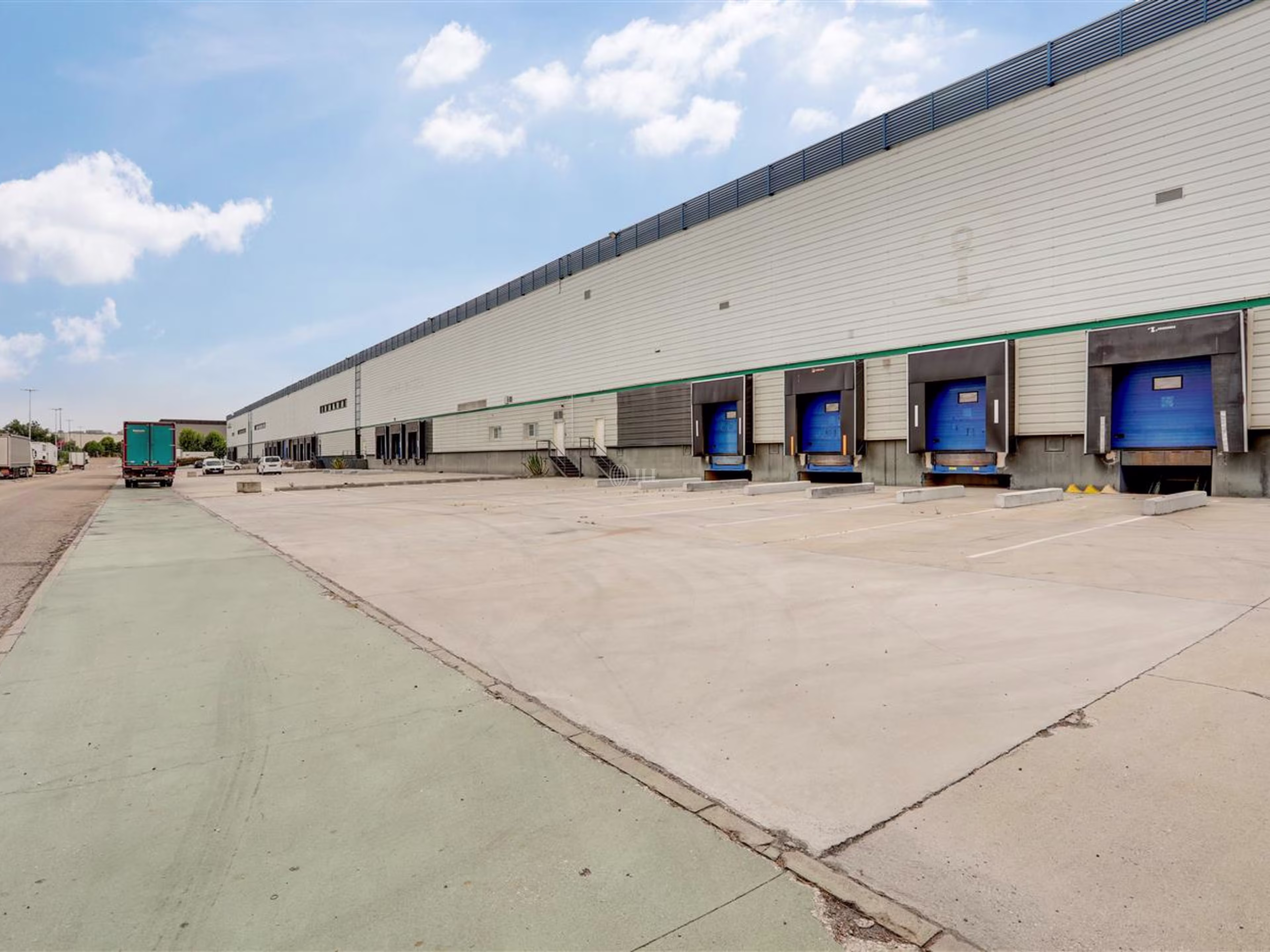 M0212 NAVES LOGISTICAS ALQUILER GETAFE