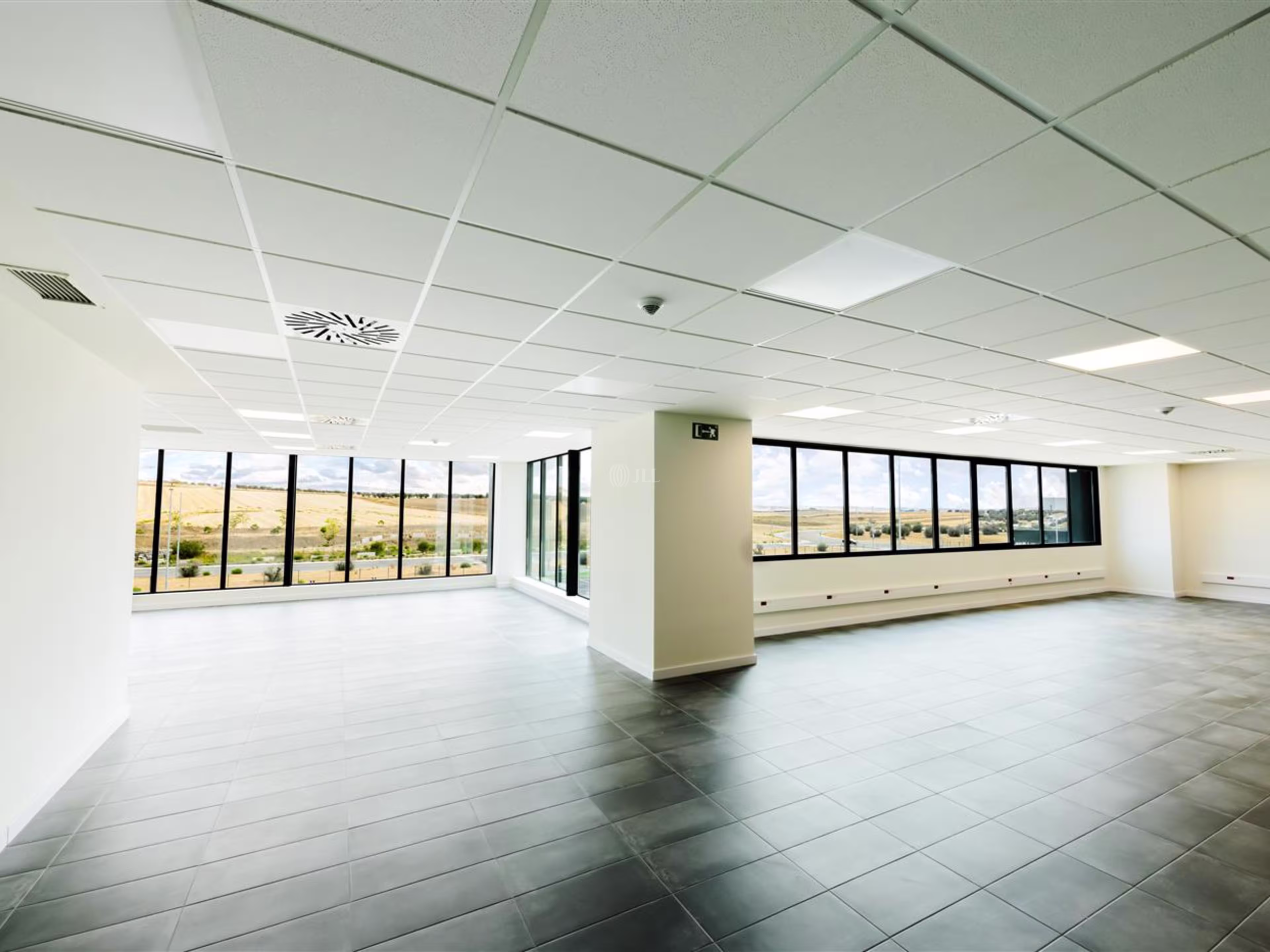 M0463 PLATAFORMAS LOGISTICAS ILLESCAS ALQUILER