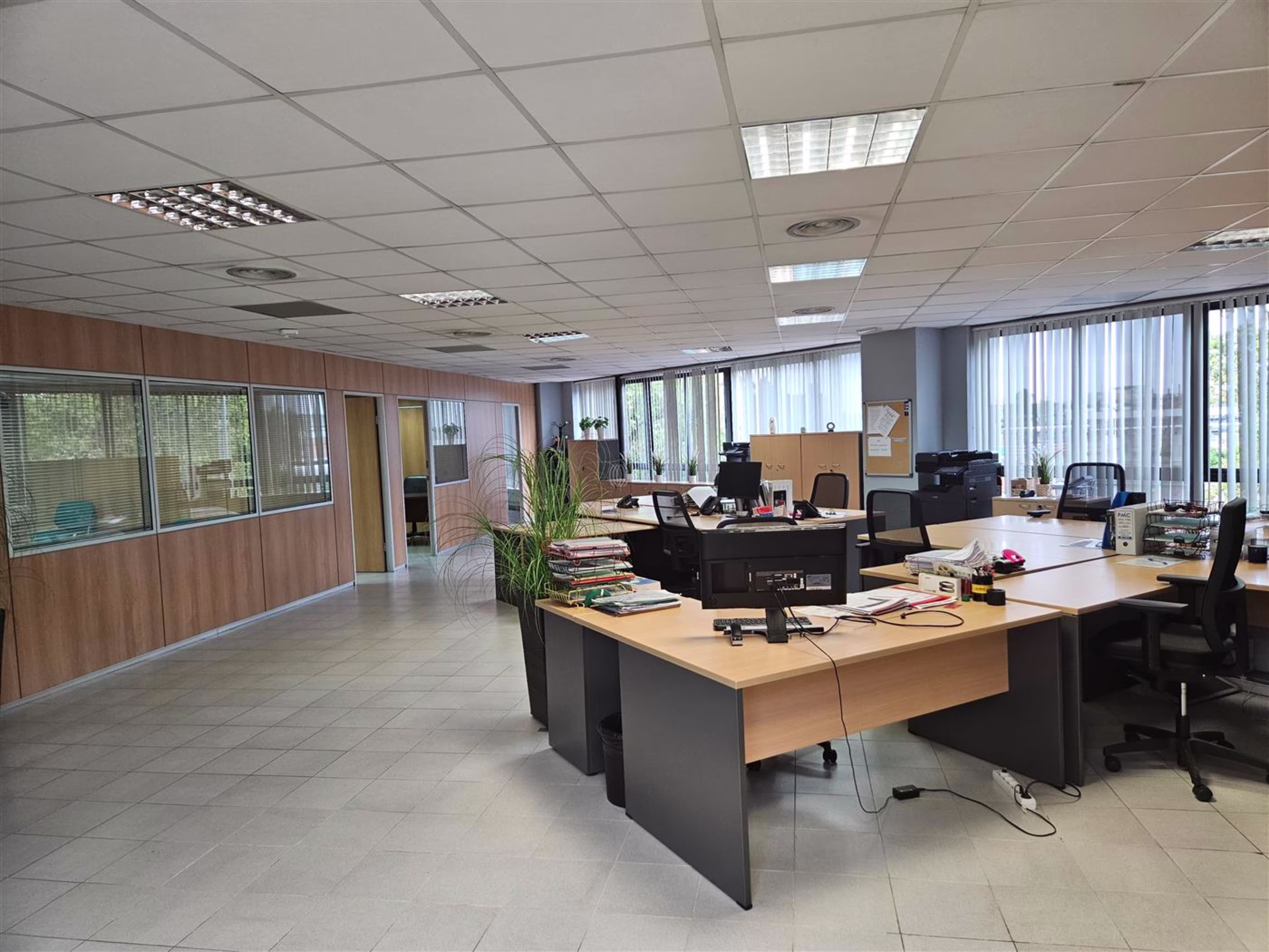 B1447 NAVE INDUSTRIAL HOSPITALET DE LLOBREGAT EN ALQUILER