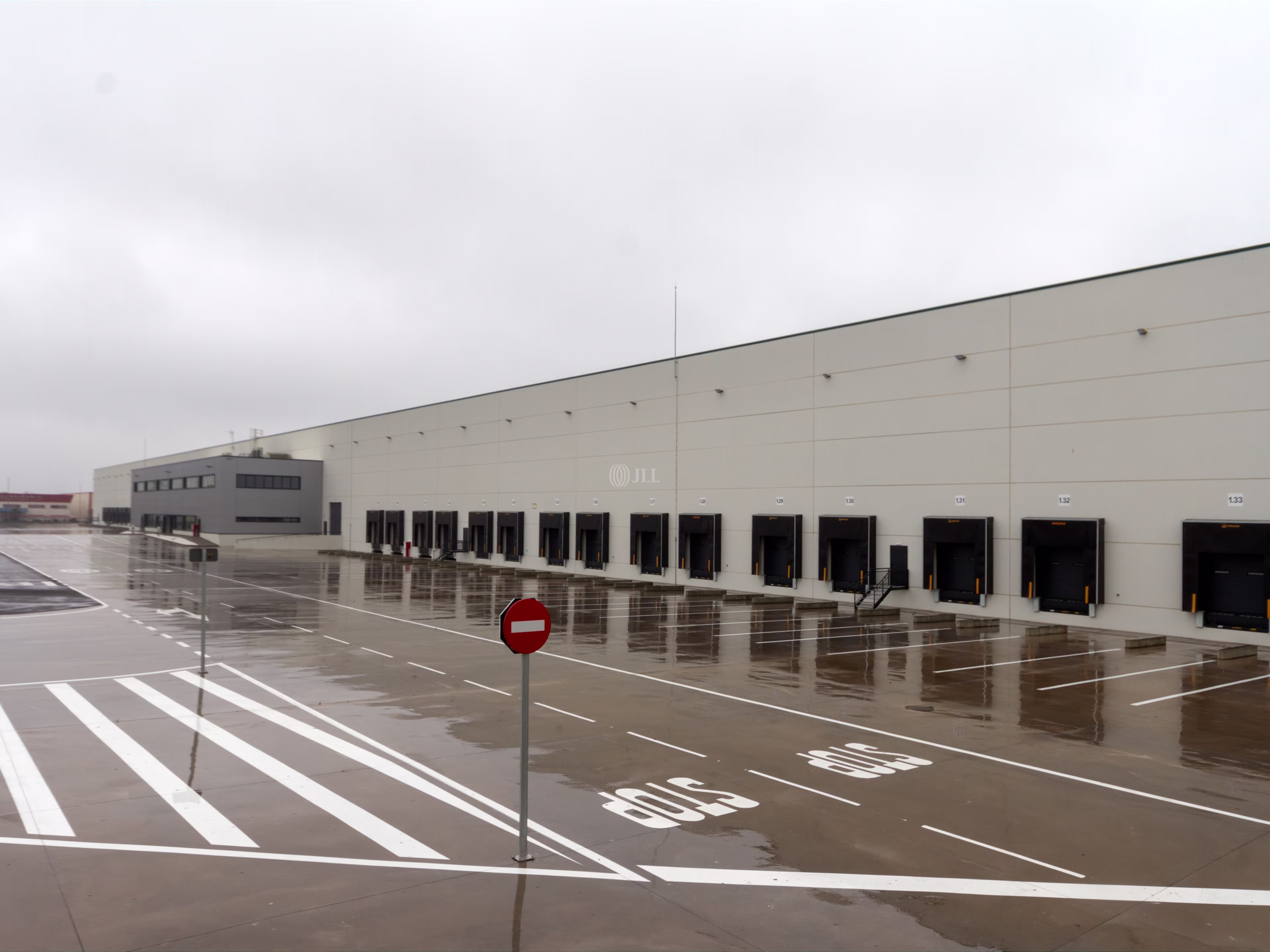 M0367 PLATAFORMA LOGISTICA PI MATEU CROMO ALQUILER