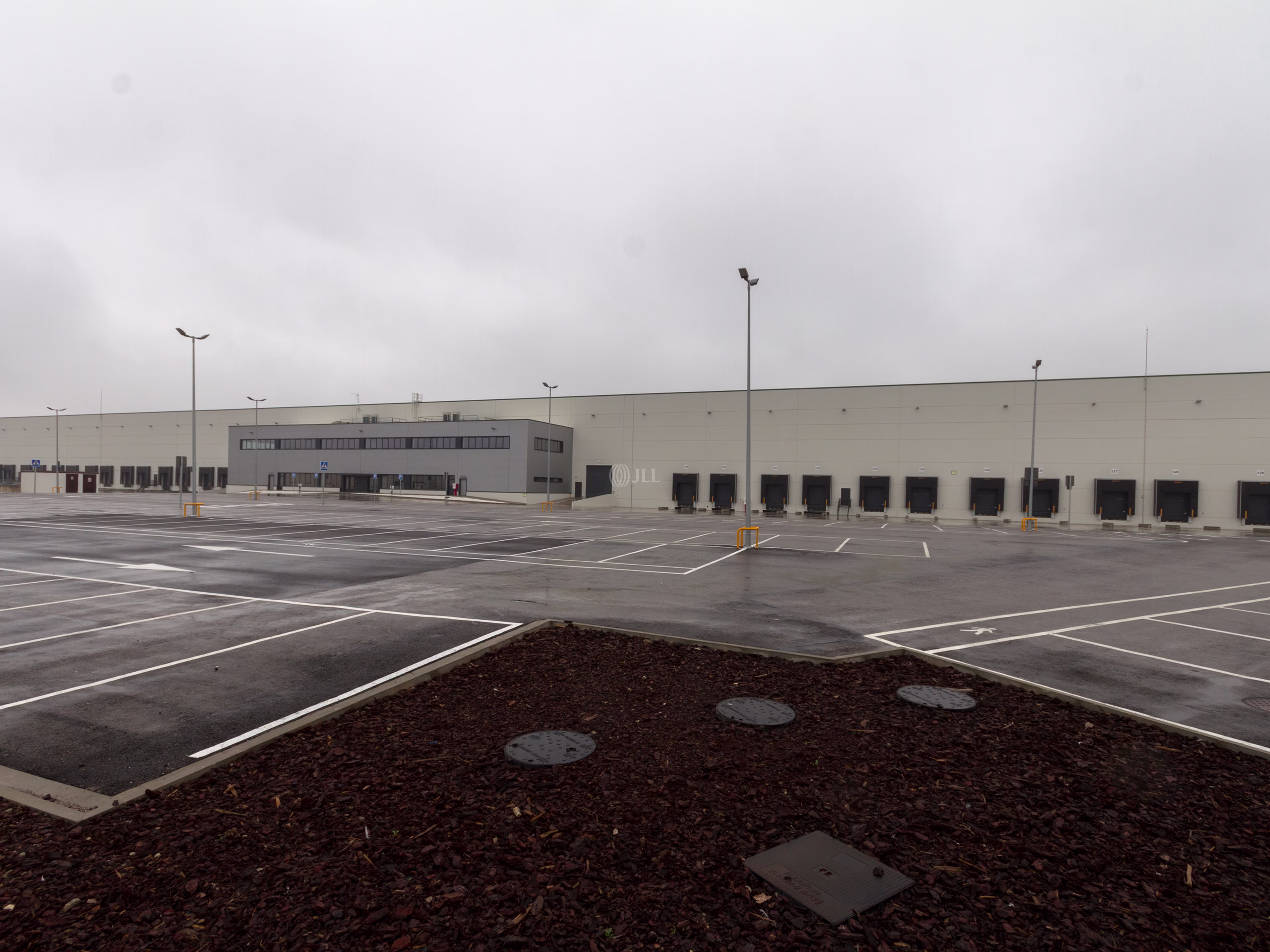 M0367 PLATAFORMA LOGISTICA PI MATEU CROMO ALQUILER