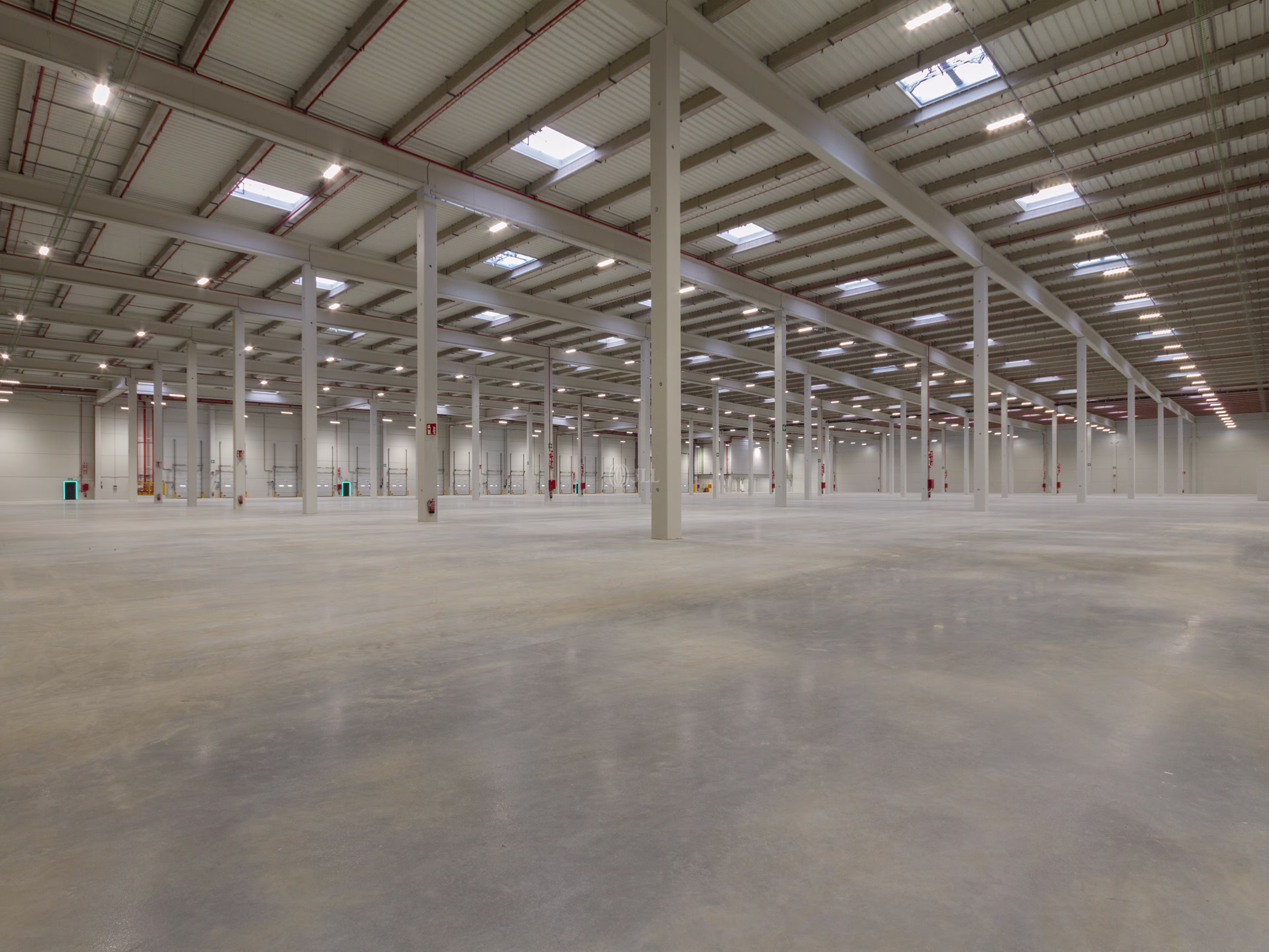 M0367 PLATAFORMA LOGISTICA PI MATEU CROMO ALQUILER