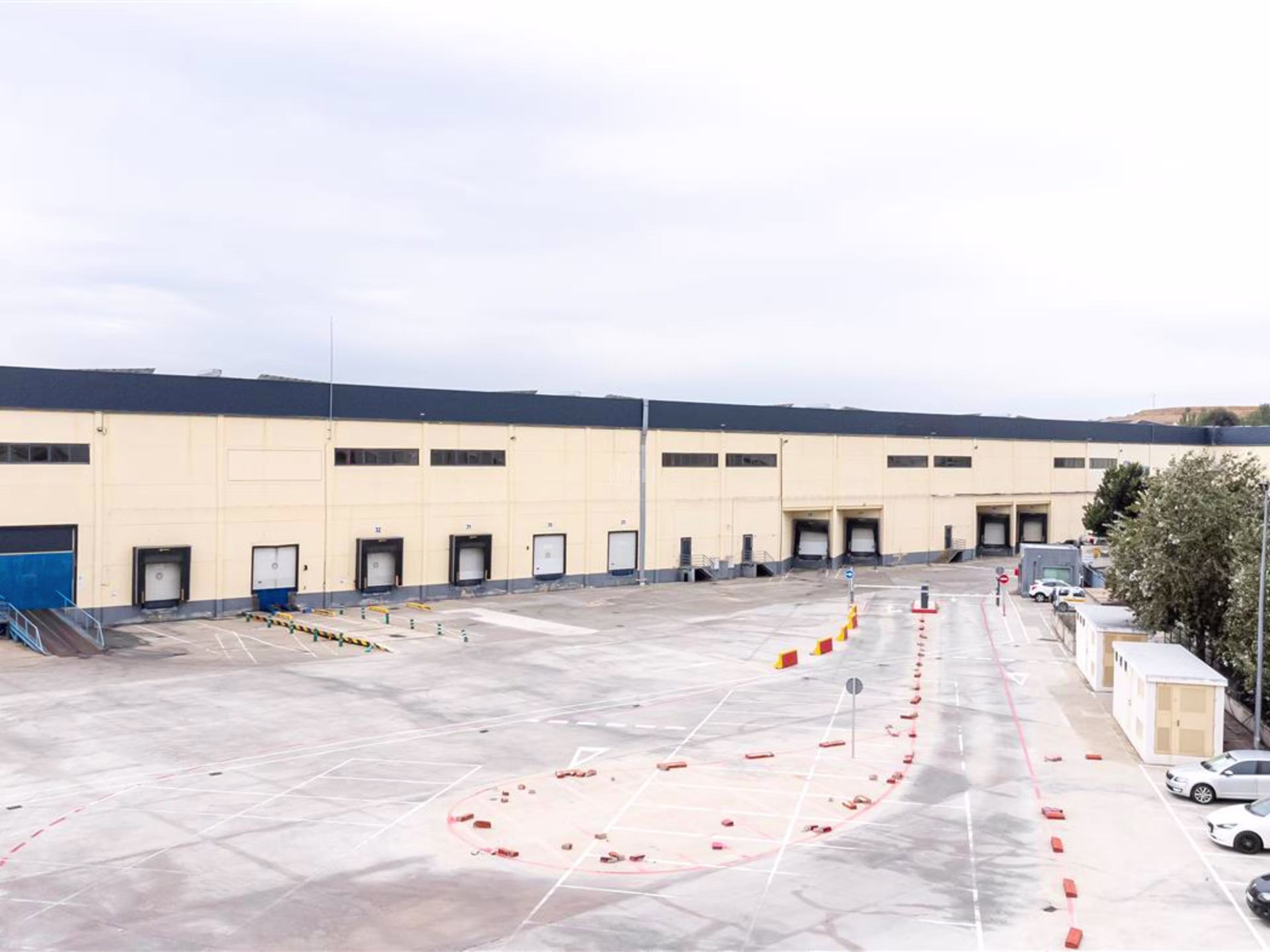 M0900 NAVE LOGISTICA MODULADA EN ALQUILER DAGANZO DE ARRIBA