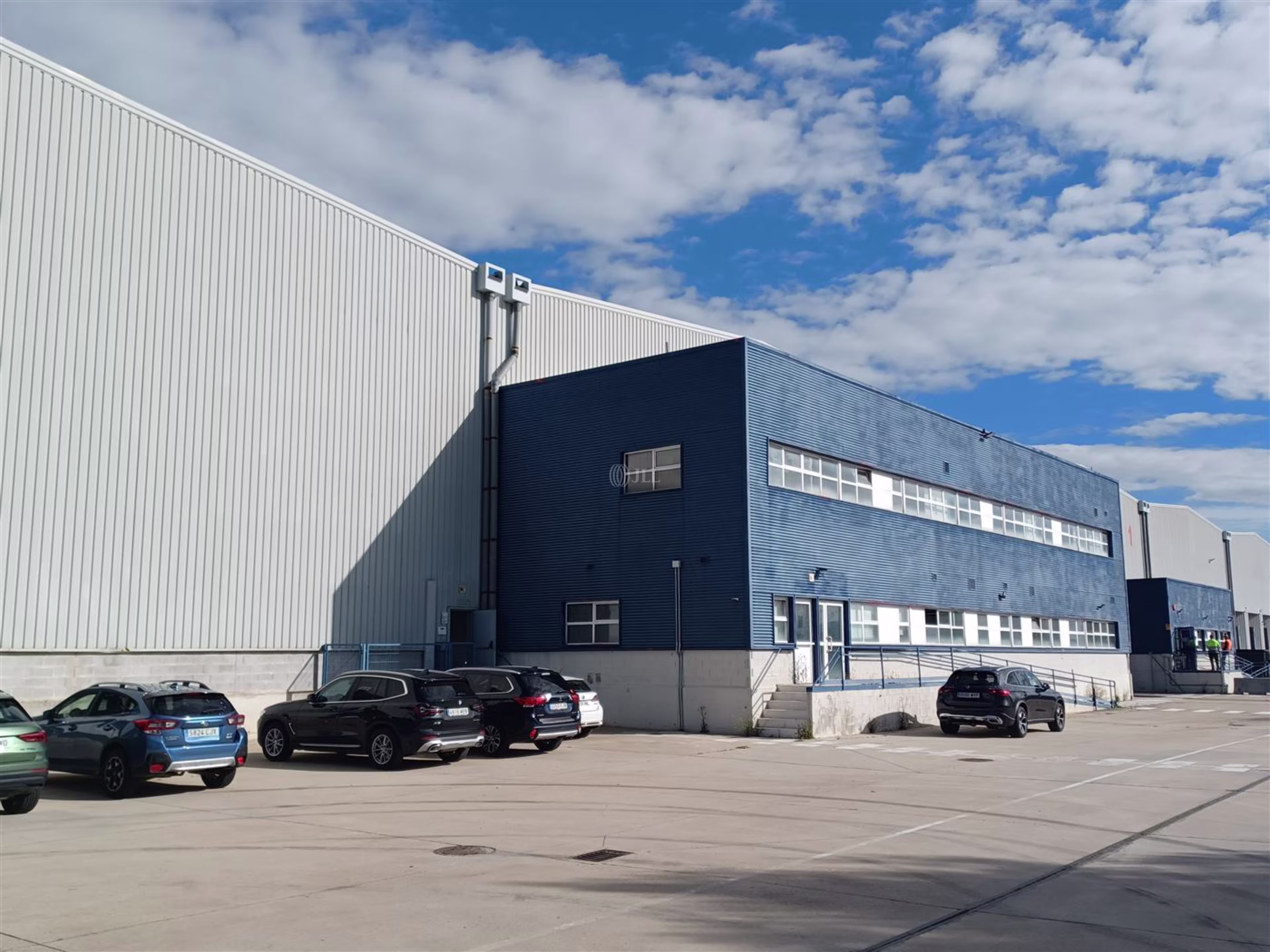 M0500 PLATAFORMA LOGISTICA CABANILLAS ALQUILER