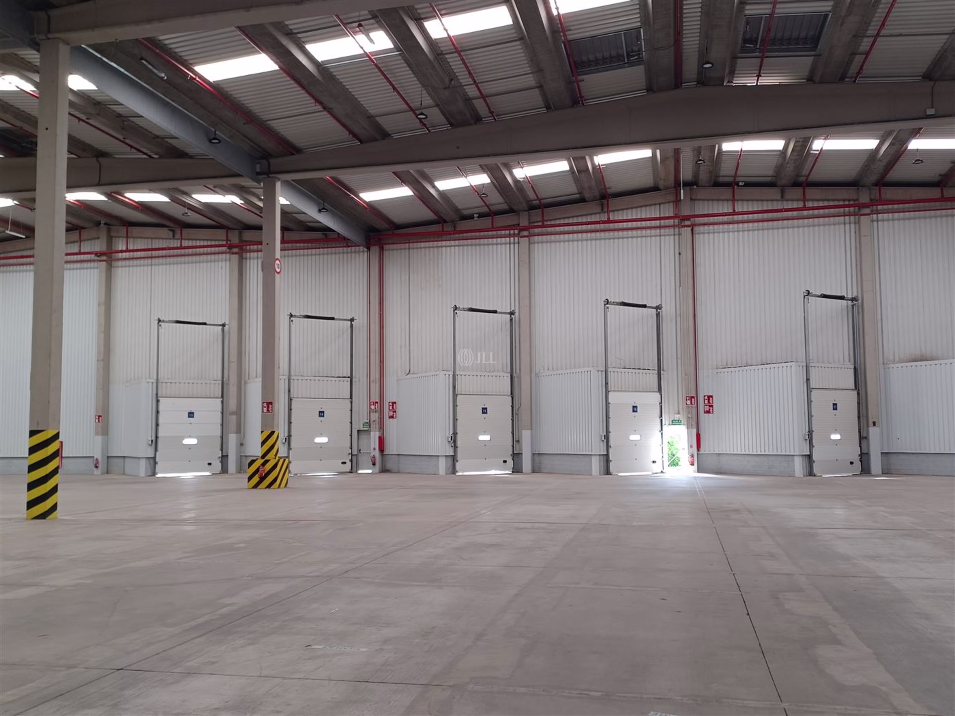 M0500 PLATAFORMA LOGISTICA CABANILLAS ALQUILER