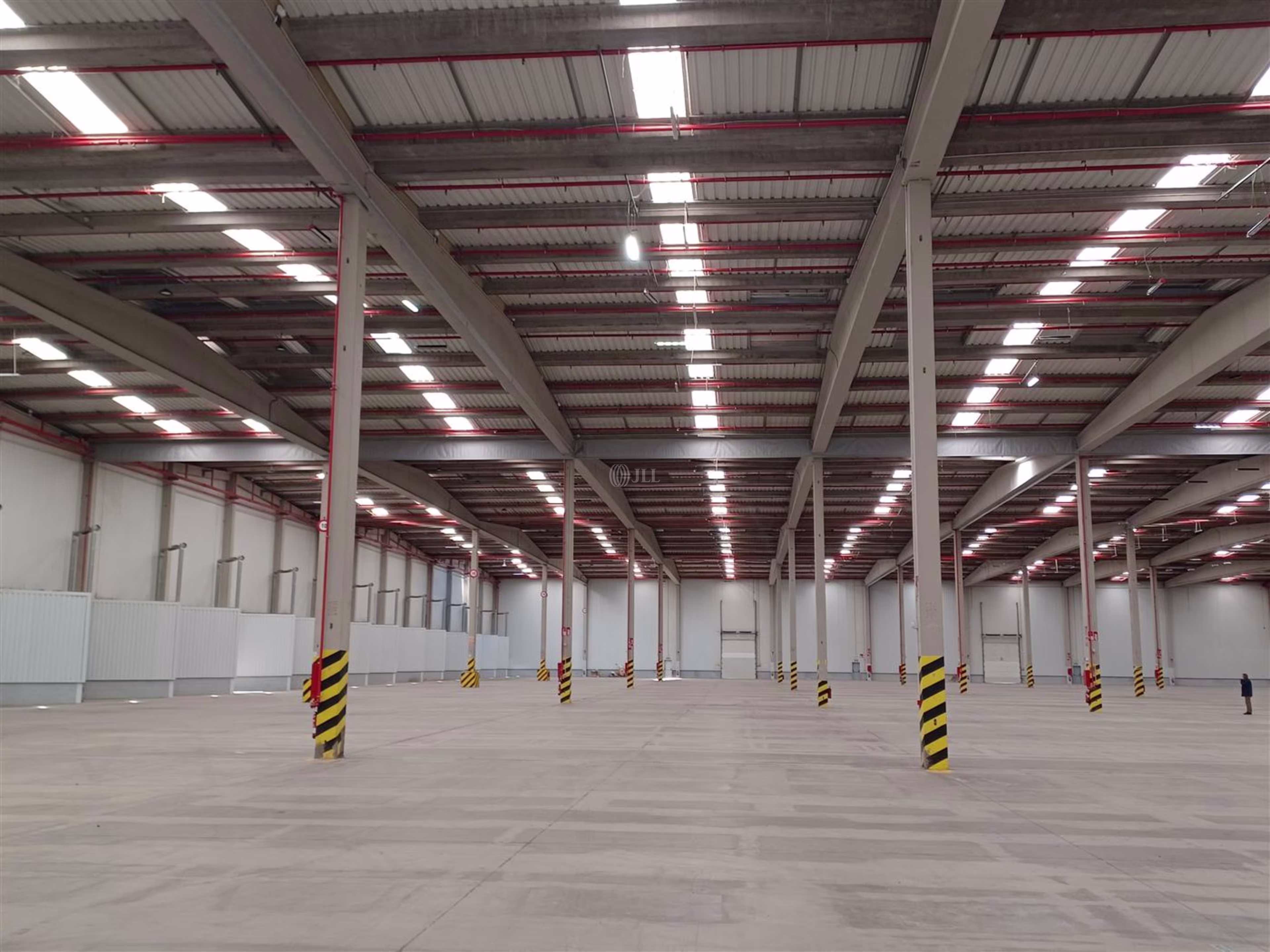 M0500 PLATAFORMA LOGISTICA CABANILLAS ALQUILER