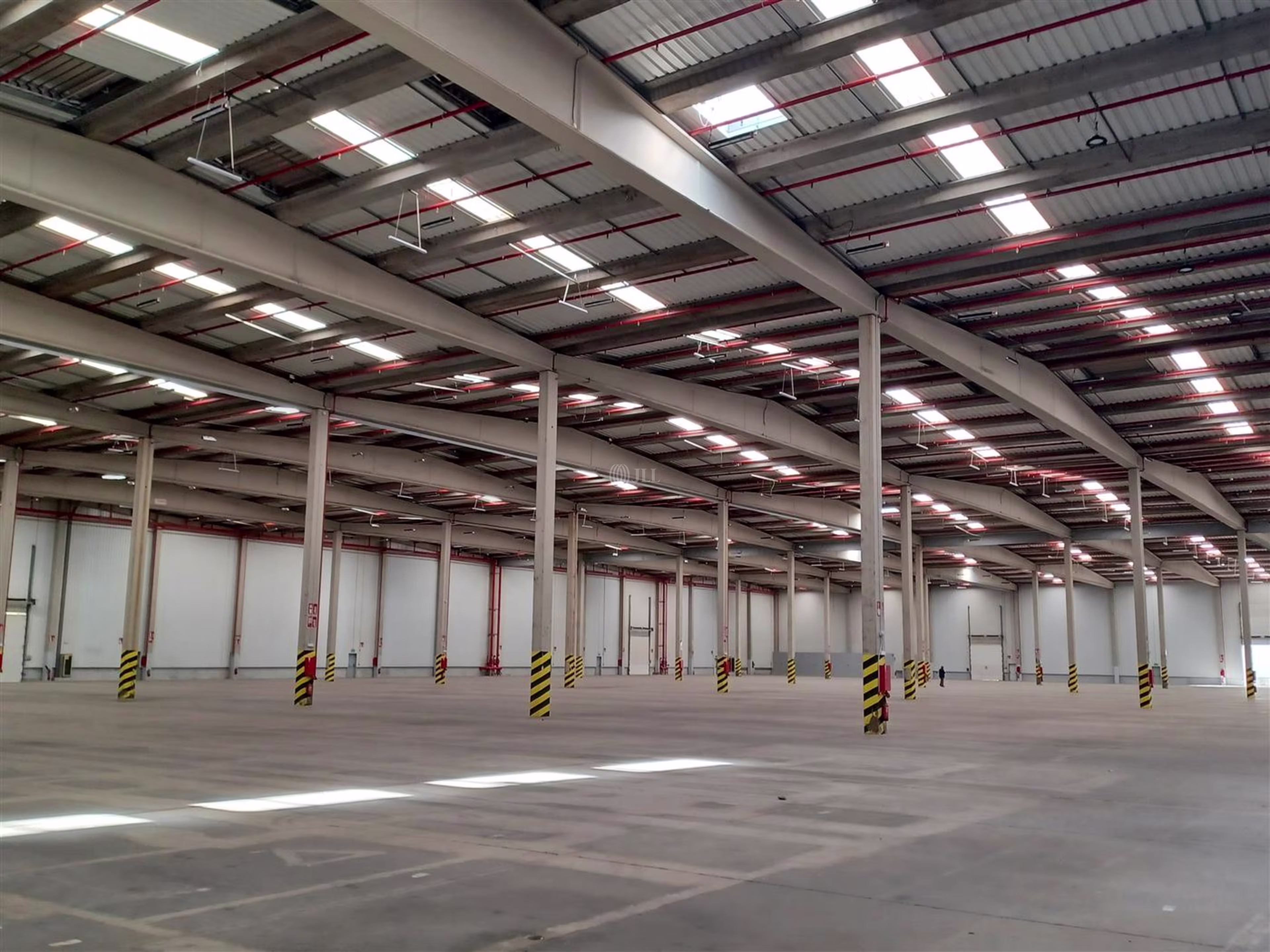 M0500 PLATAFORMA LOGISTICA CABANILLAS ALQUILER