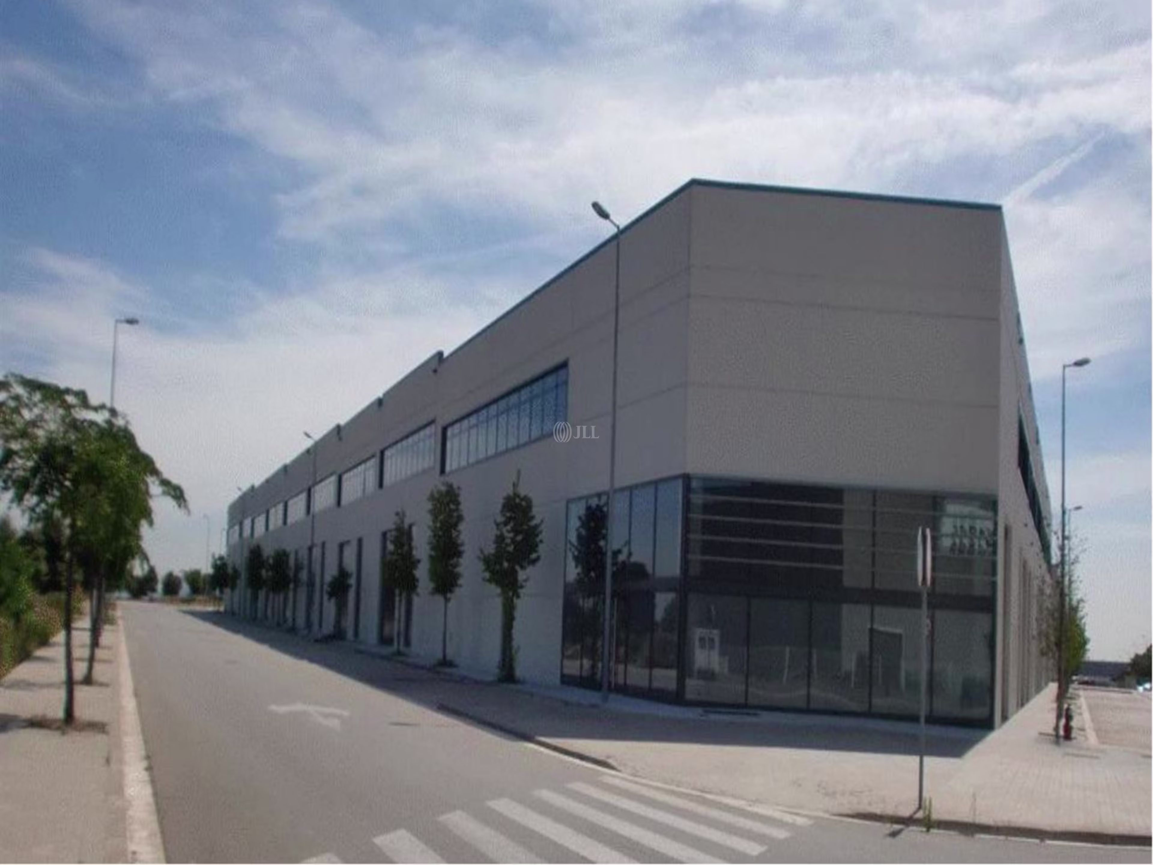 B1558 NAVES INDUSTRIALES SABADELL EN ALQUILER