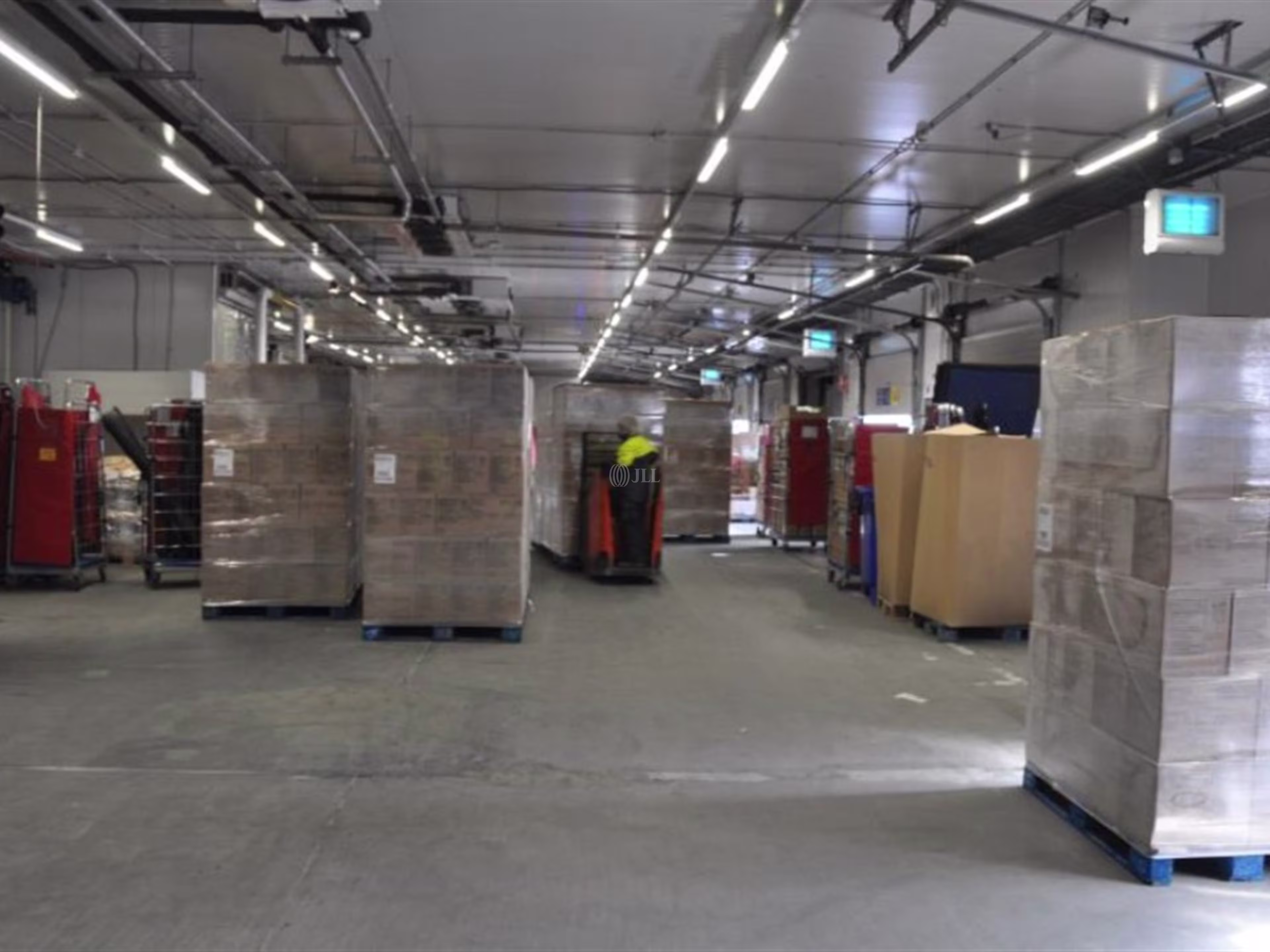 M0902 NAVE LOGISTICA EN ALQUILER DAGANZO