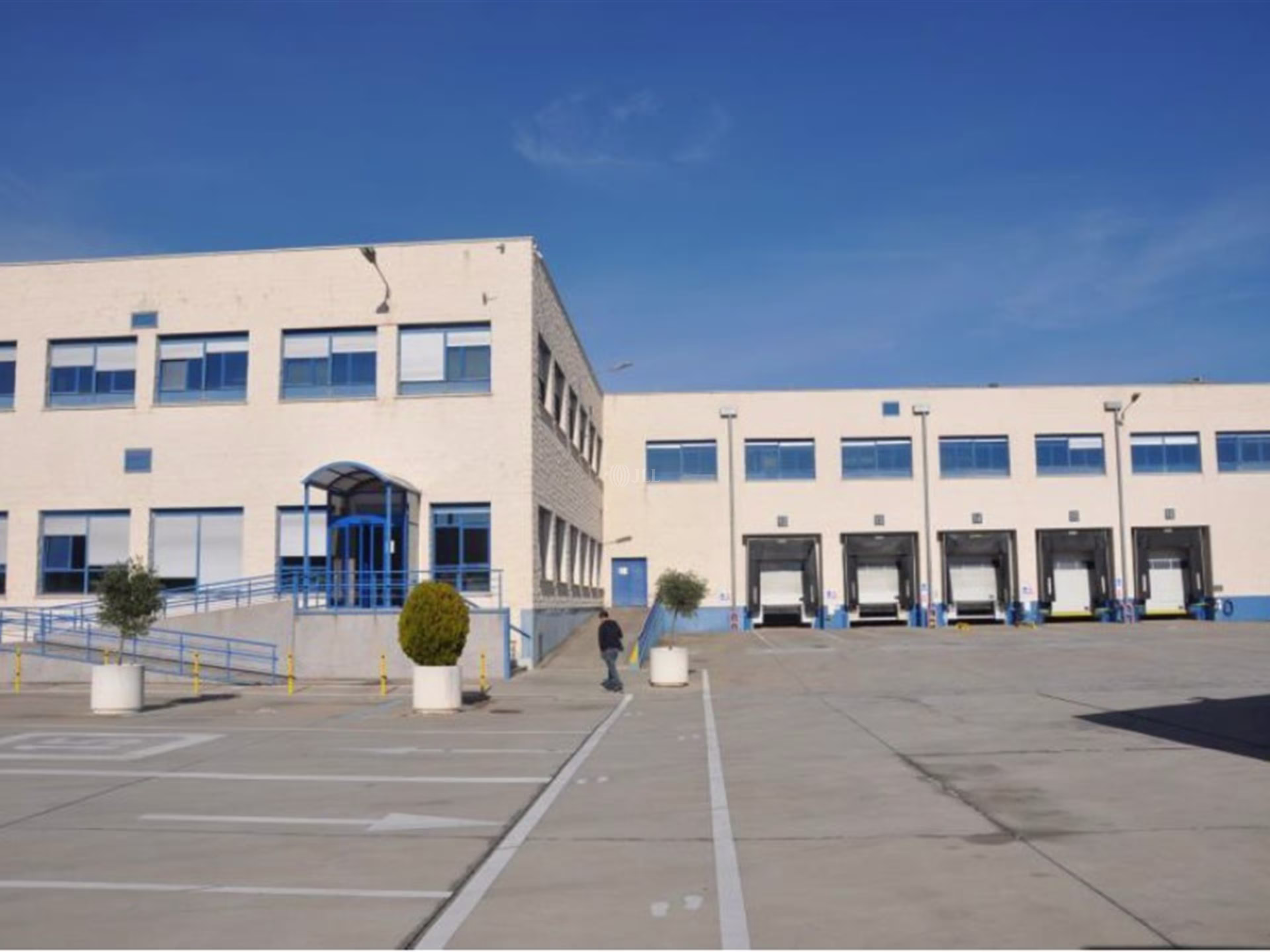 M0902 NAVE LOGISTICA EN ALQUILER DAGANZO