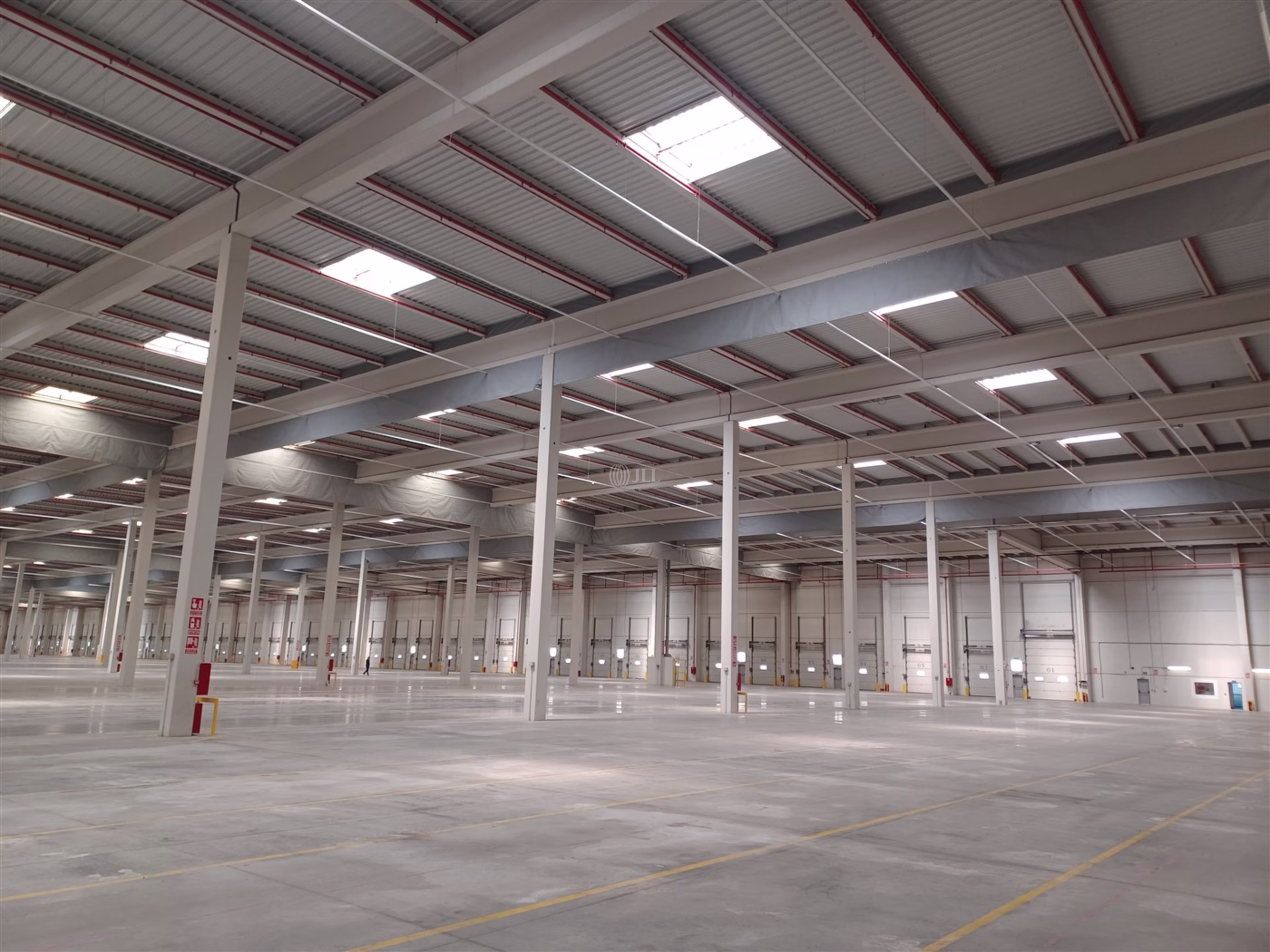 M0855 NAVE LOGISTICA CABANILLAS EN ALQUILER