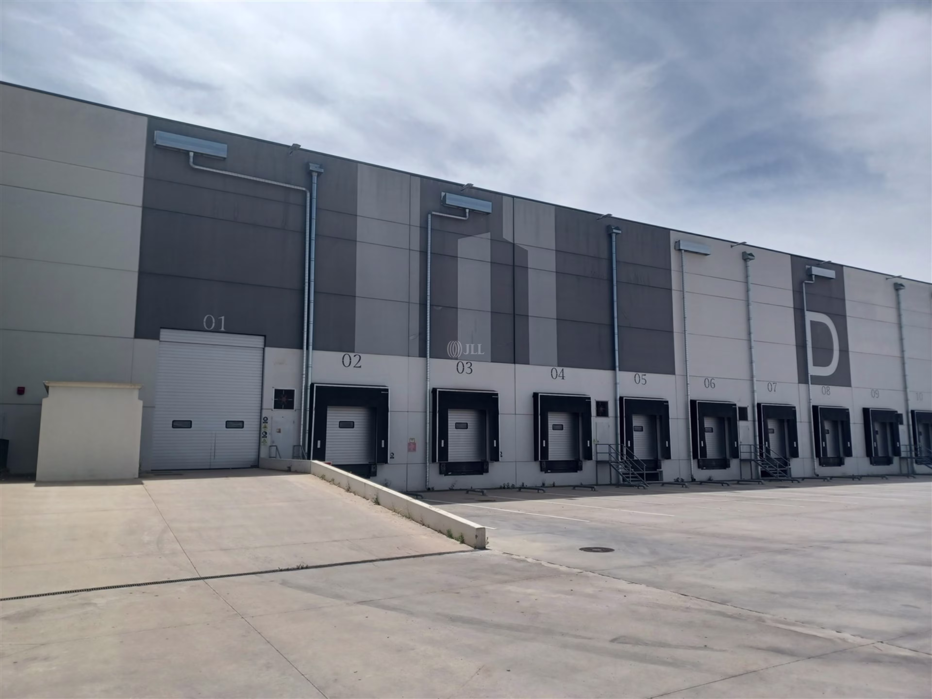 M0855 NAVE LOGISTICA CABANILLAS EN ALQUILER