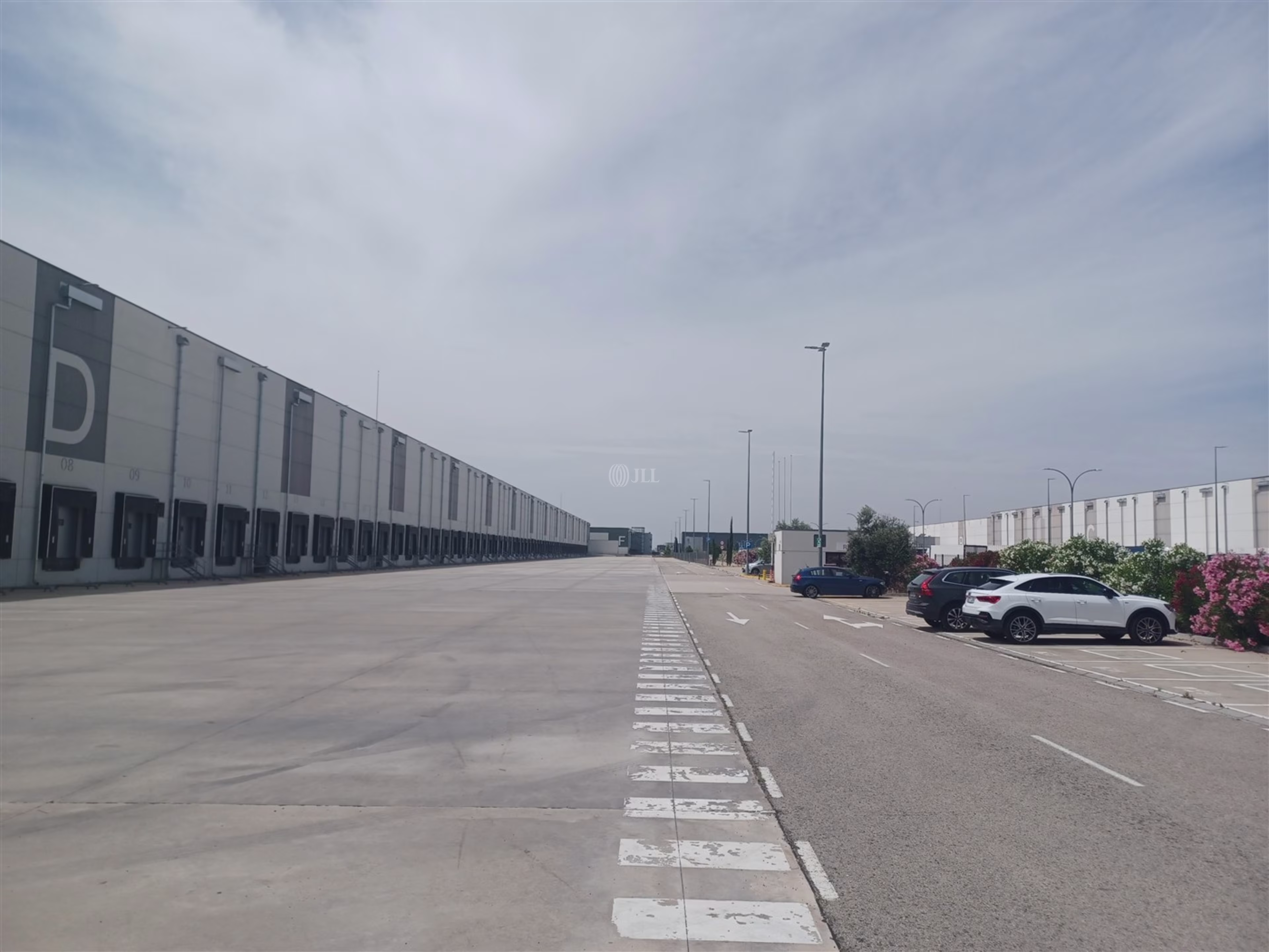 M0855 NAVE LOGISTICA CABANILLAS EN ALQUILER