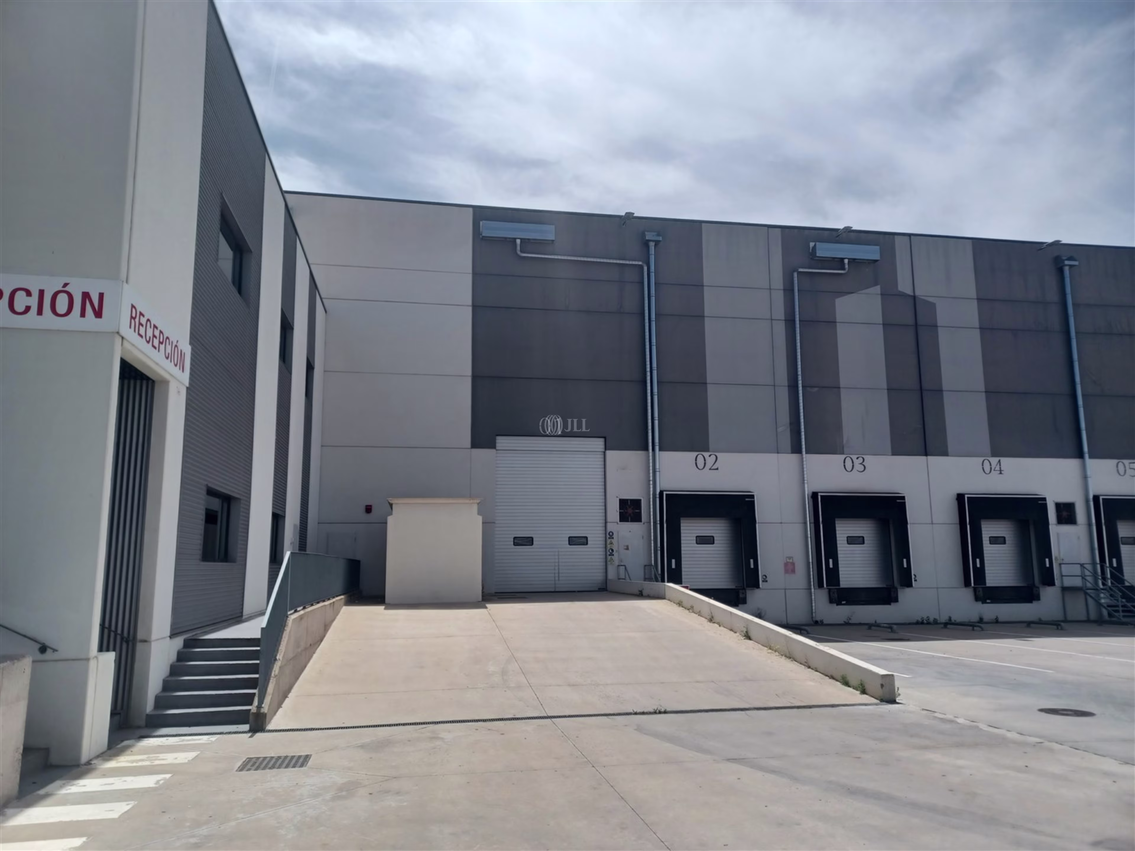 M0855 NAVE LOGISTICA CABANILLAS EN ALQUILER