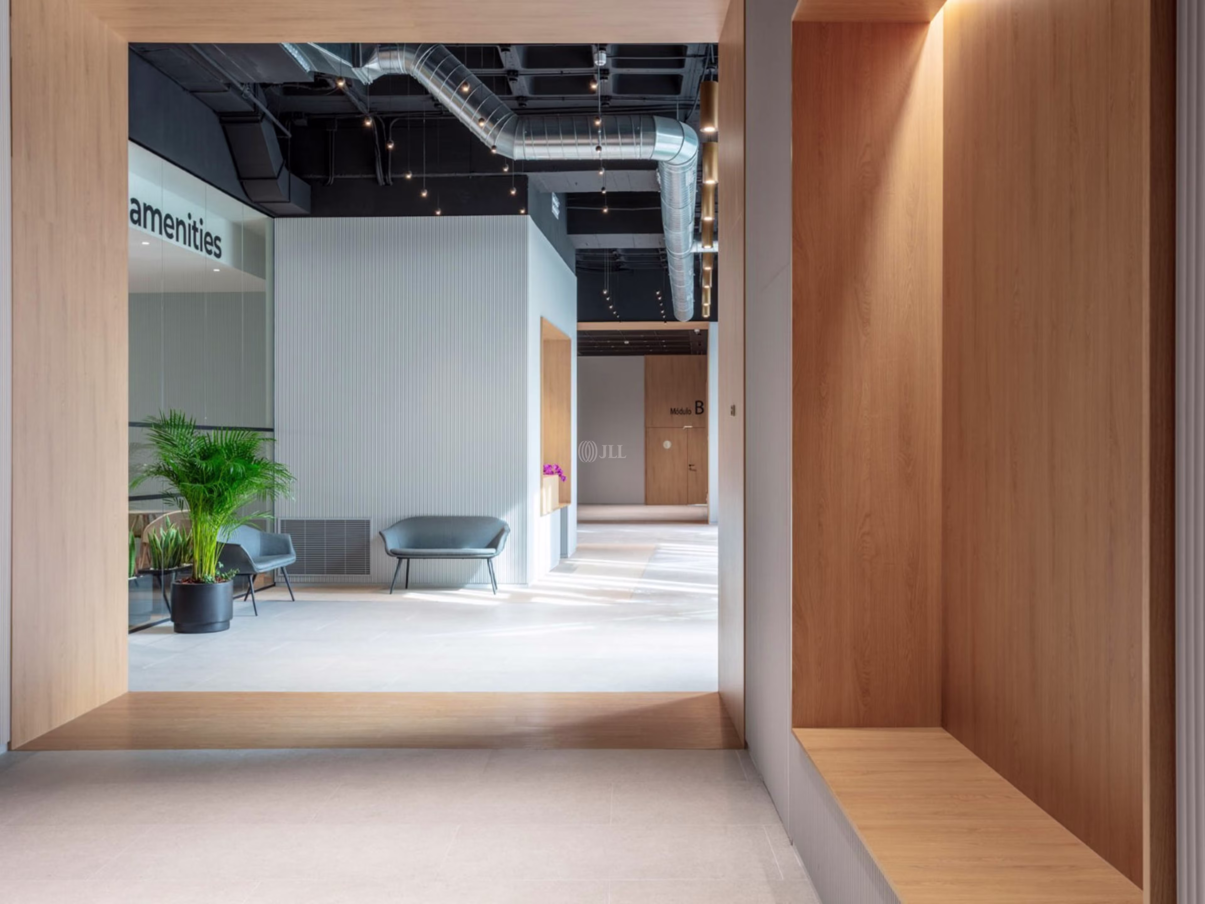 Sentia Business Center