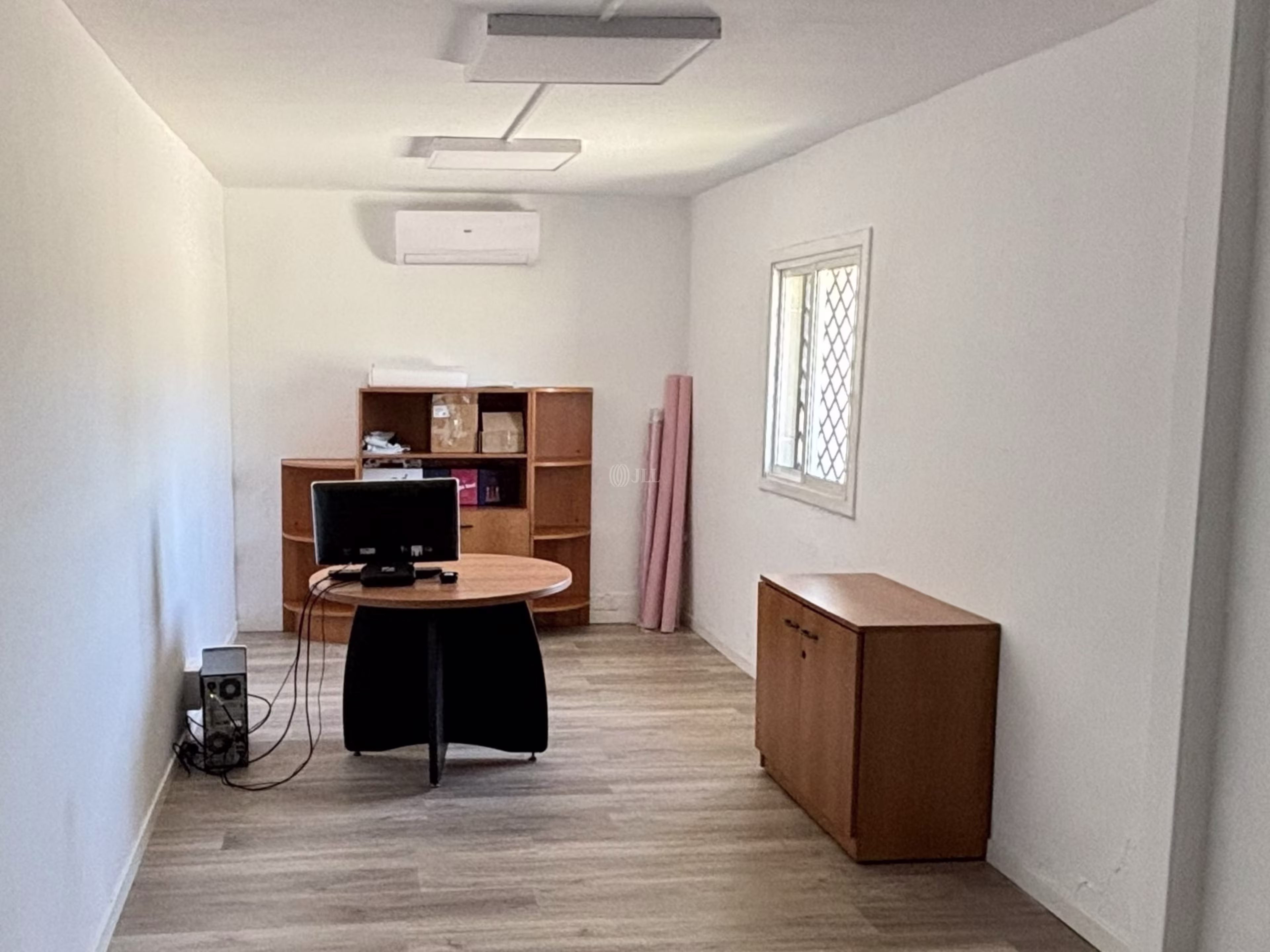 B1669 NAVE INDUSTRIAL ST ESTEVE SESROVIERES VENTA