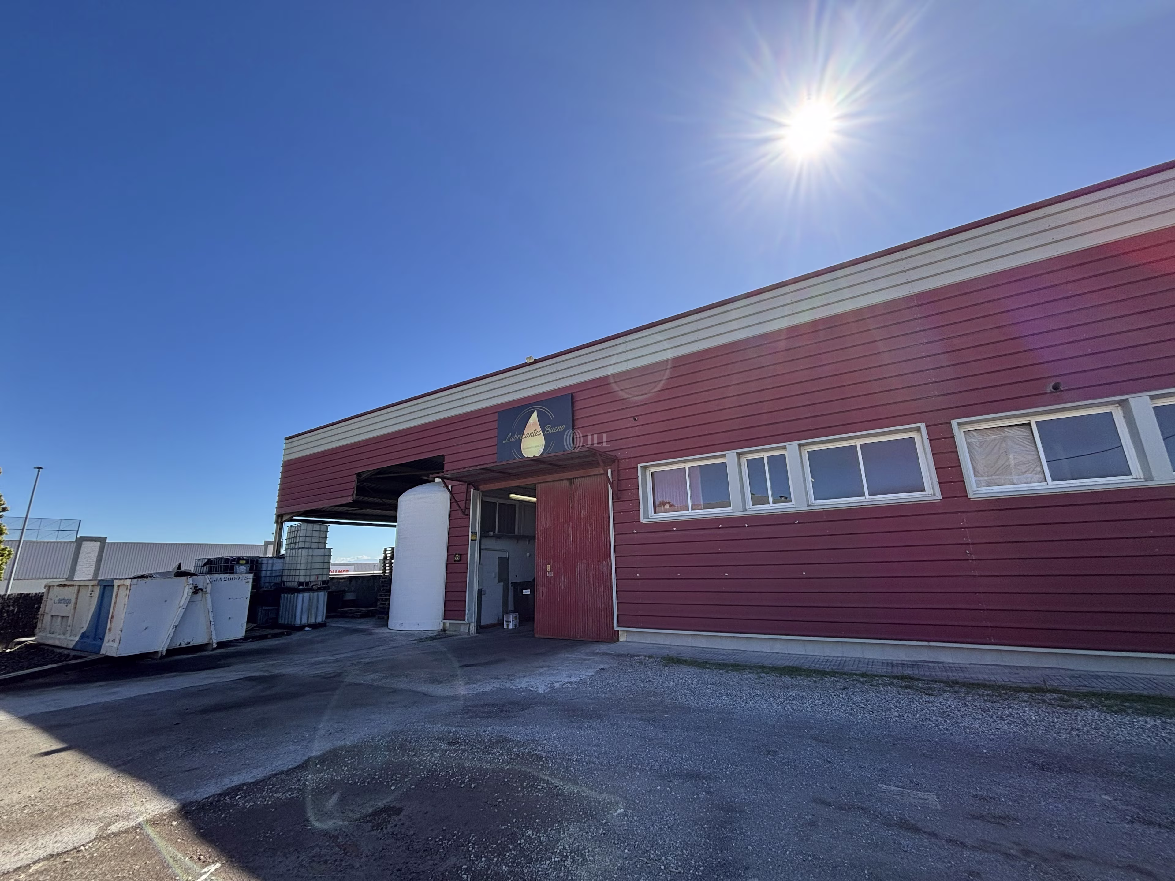 B1669 NAVE INDUSTRIAL ST ESTEVE SESROVIERES VENTA