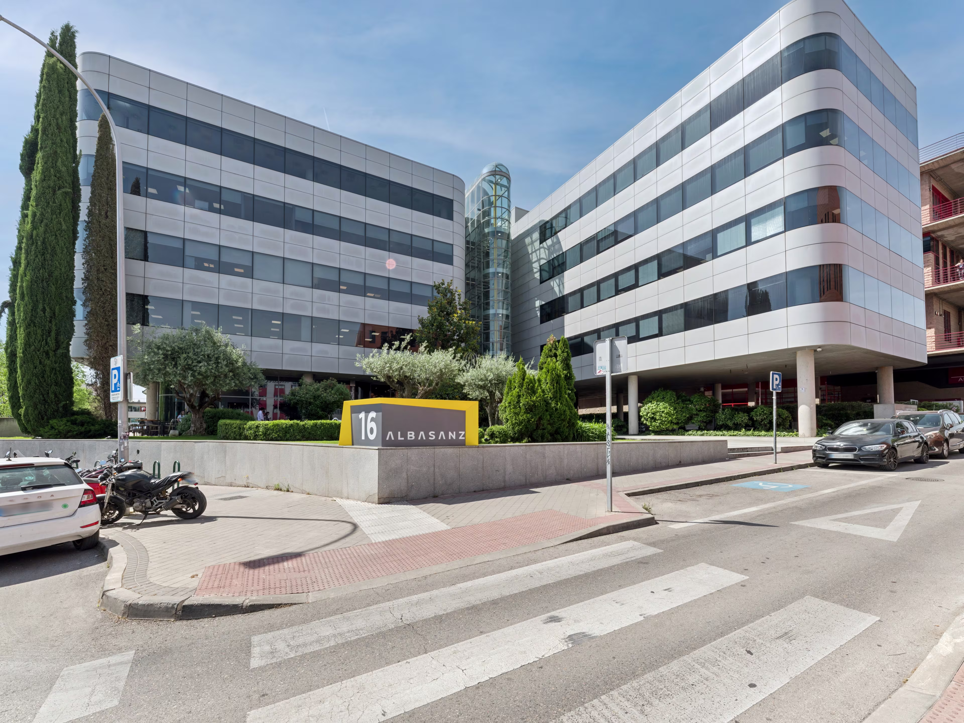Edificio Albasanz 16