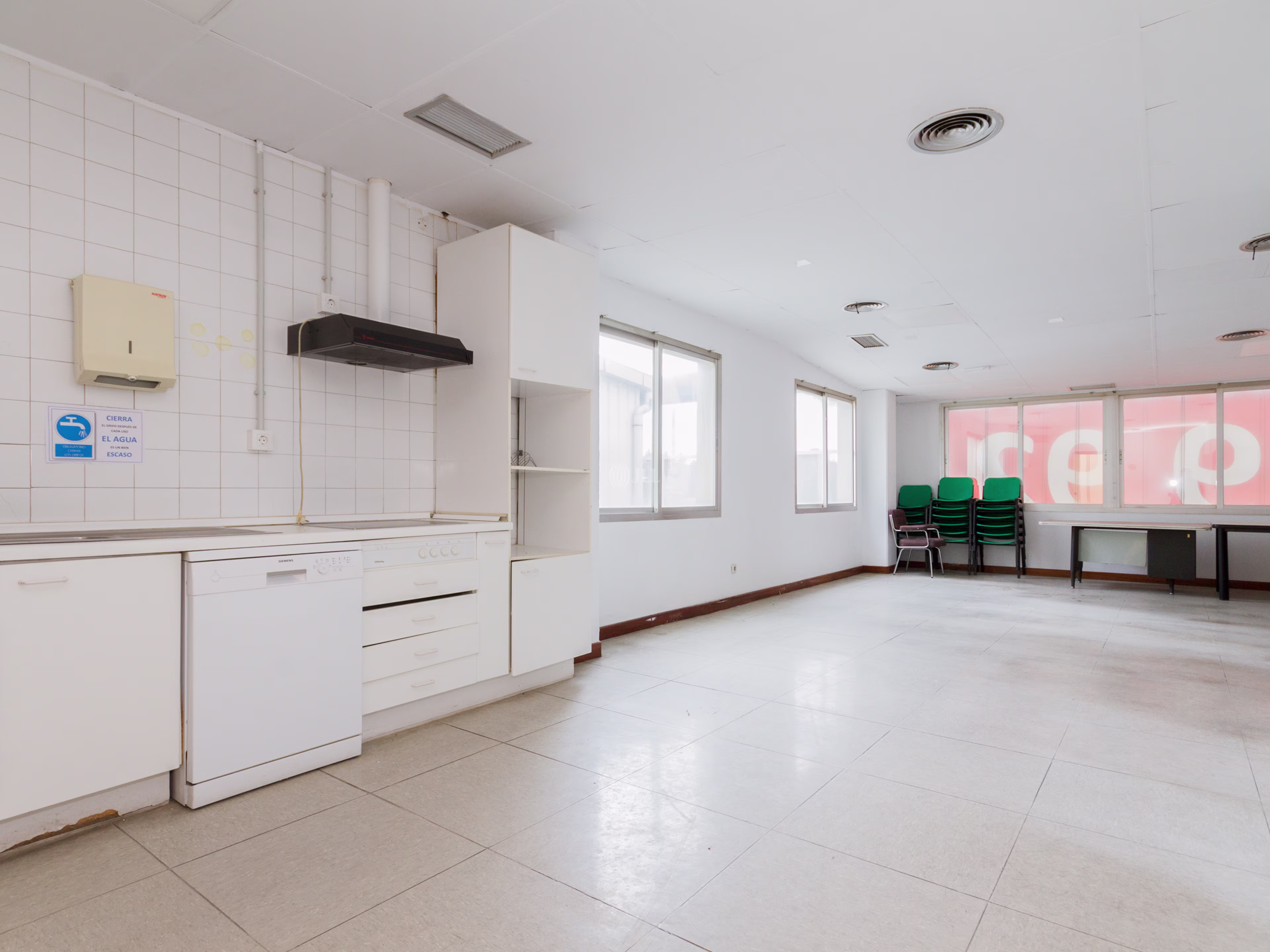 M1069 EDIFICIO INDUSTRIAL Y LOGISTICO SAN AGUSTIN GUADALIX