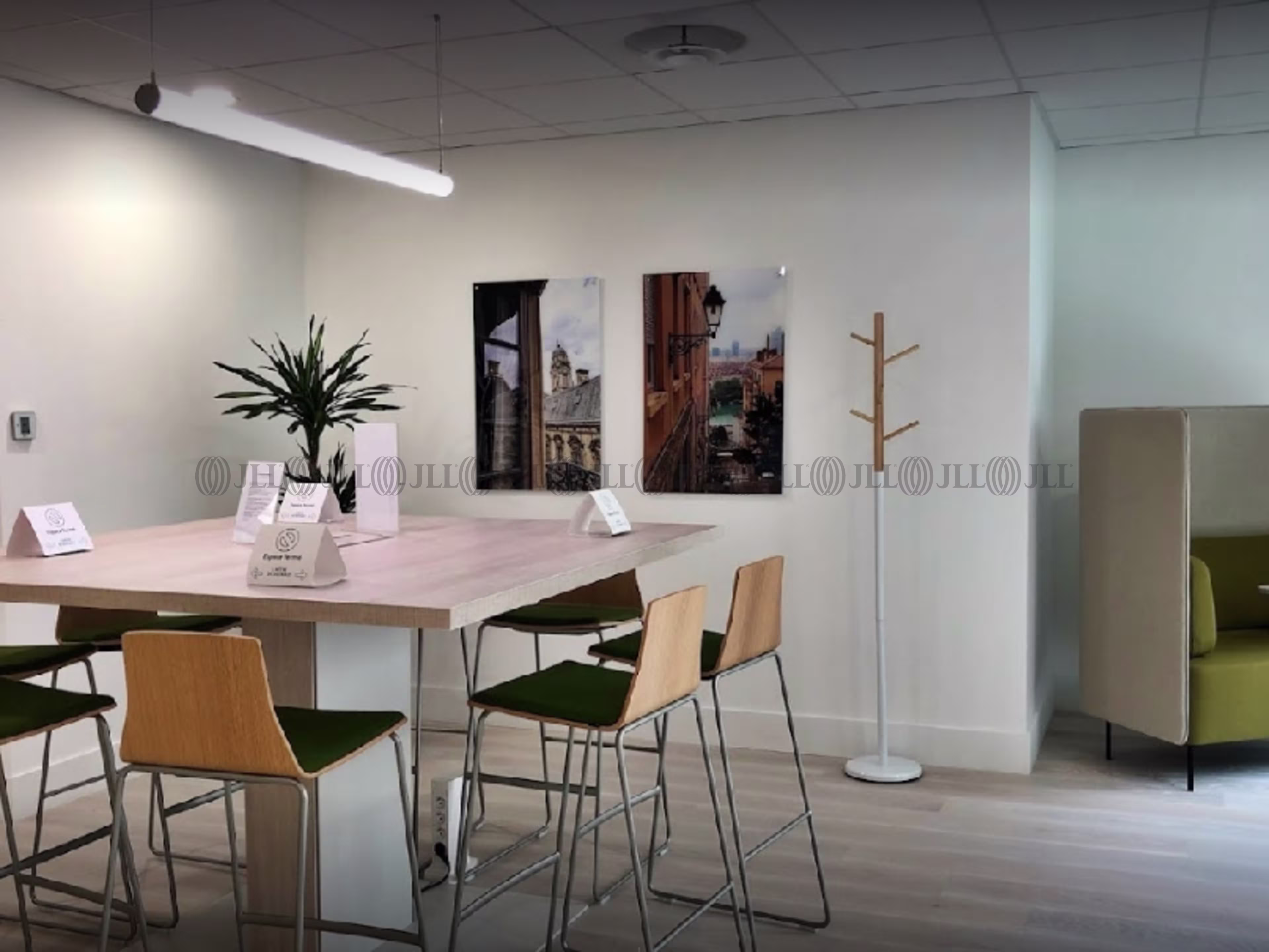 REGUS - BROTTEAUX LE 6B