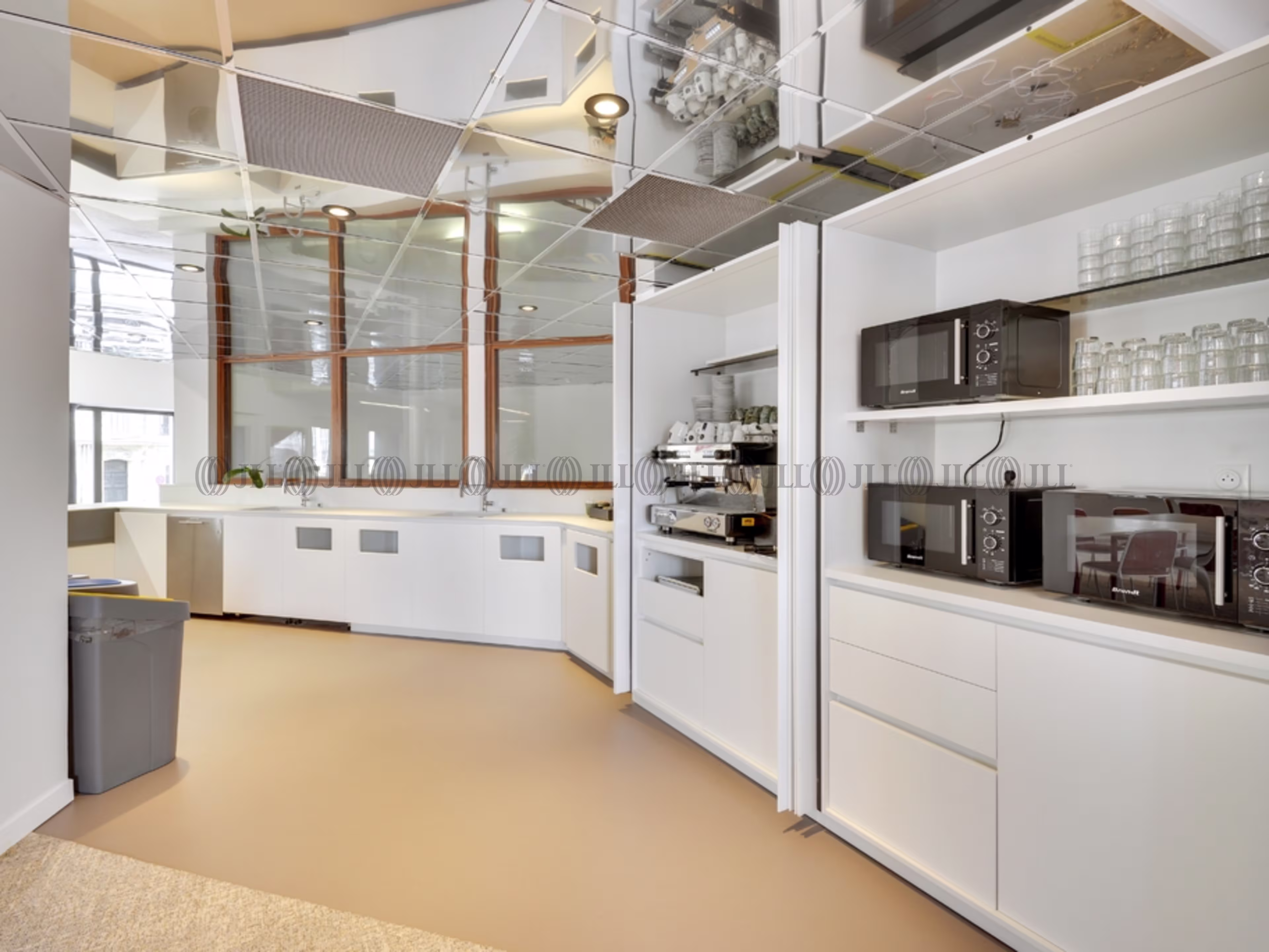 FLEX OFFICE - NEWTON OFFICES JOLIETTE