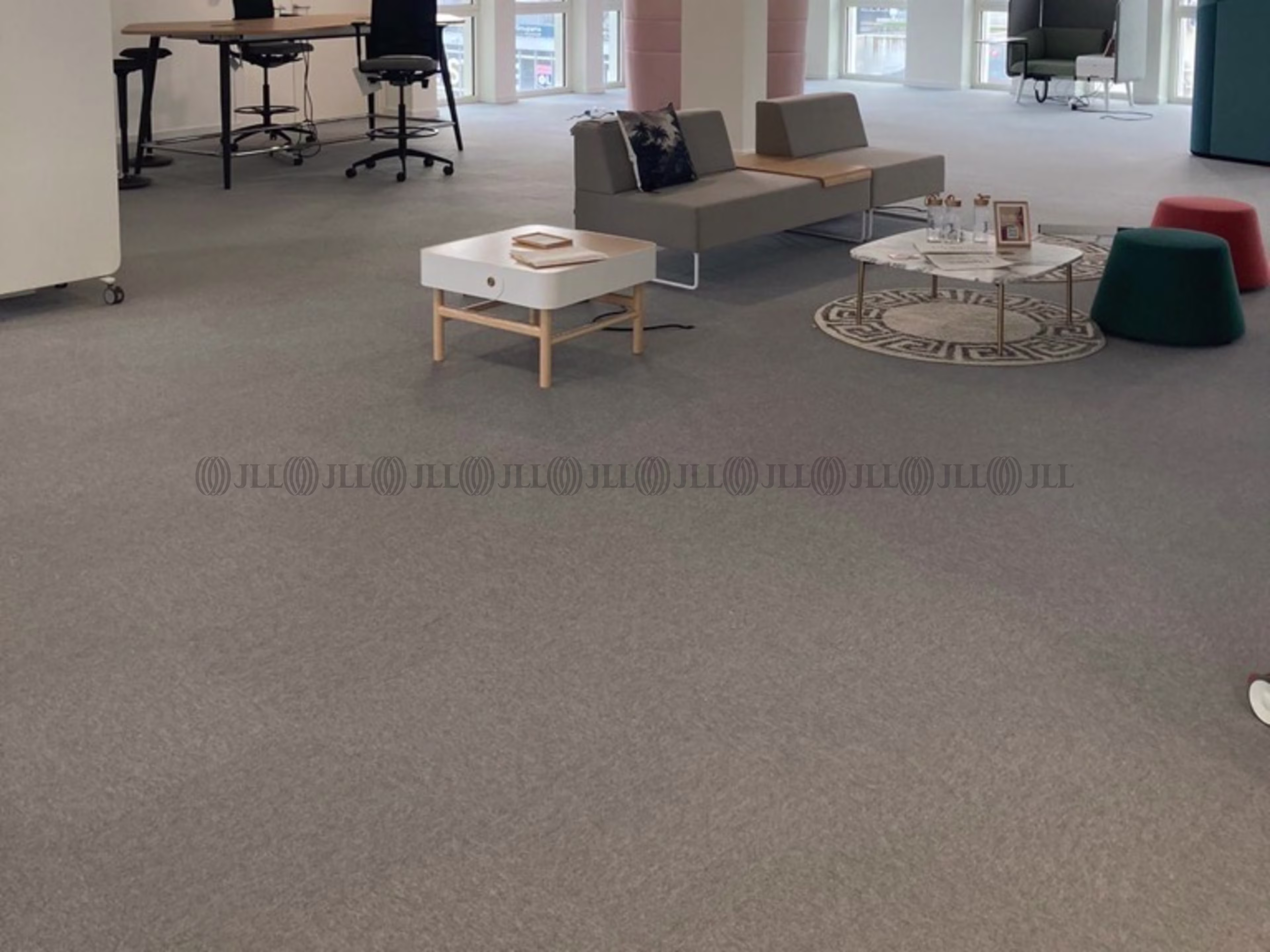 LE  STADIUM