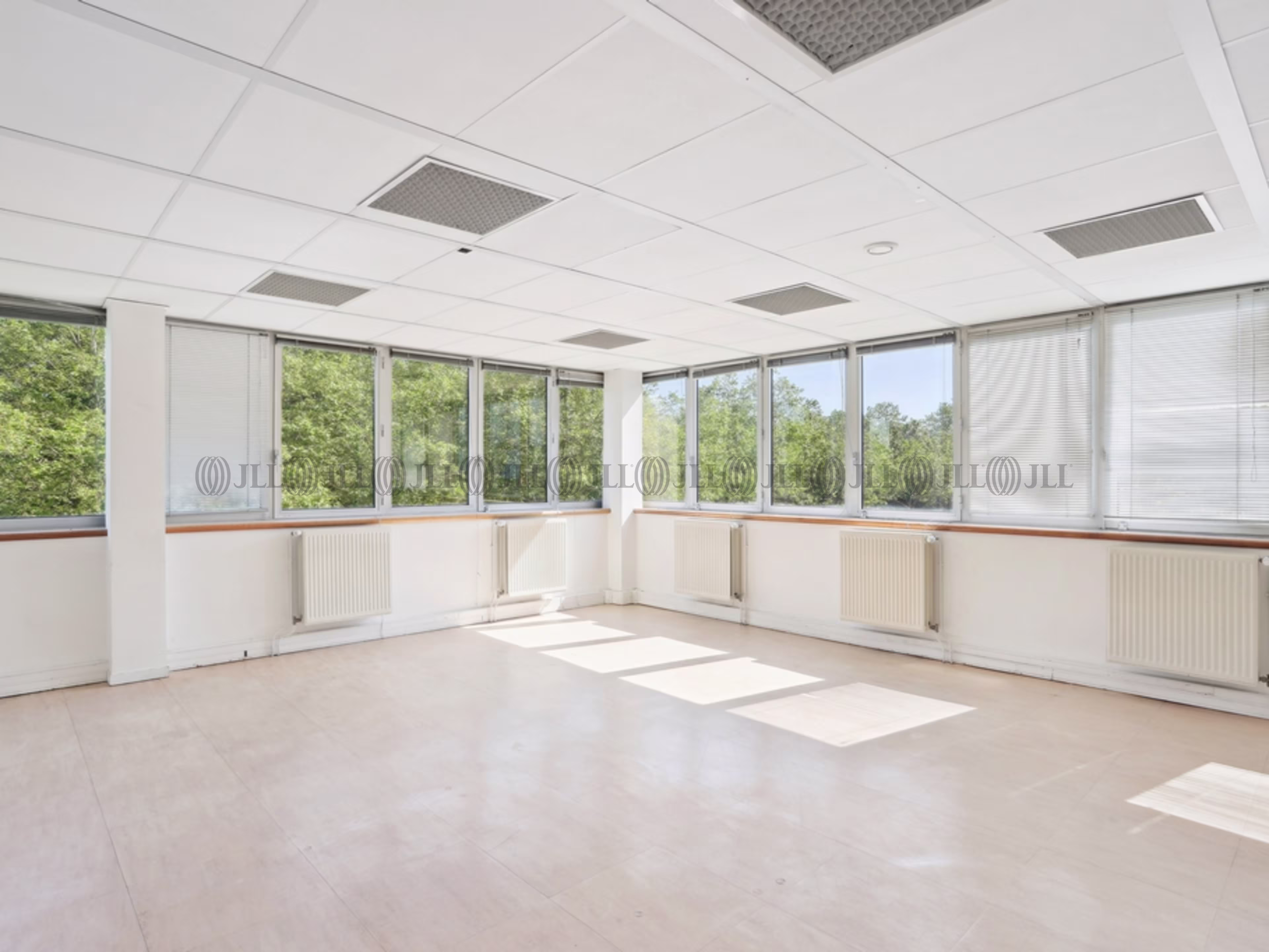 ESPACE EUROPE 1