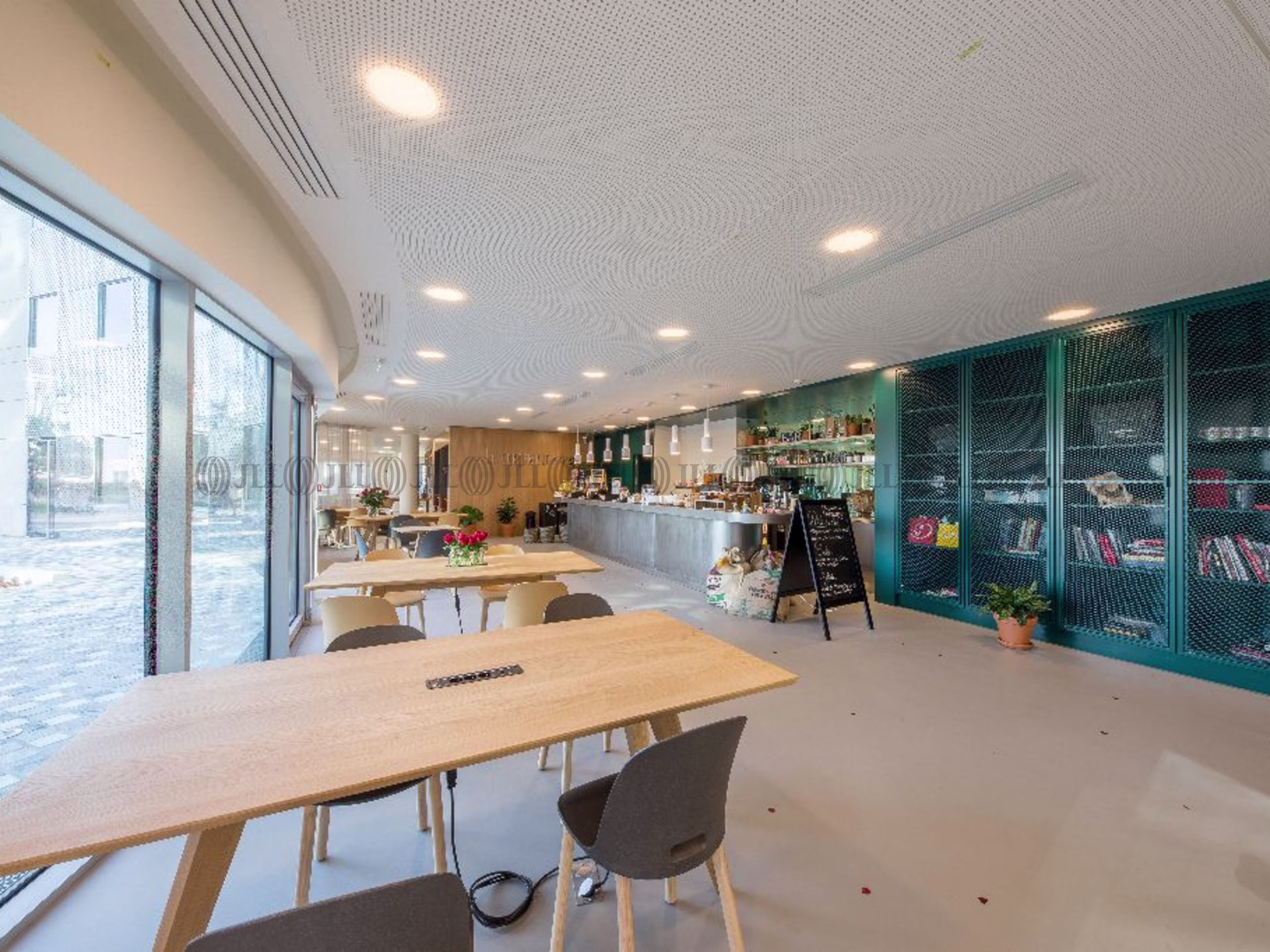 SPACES COURS VALMY