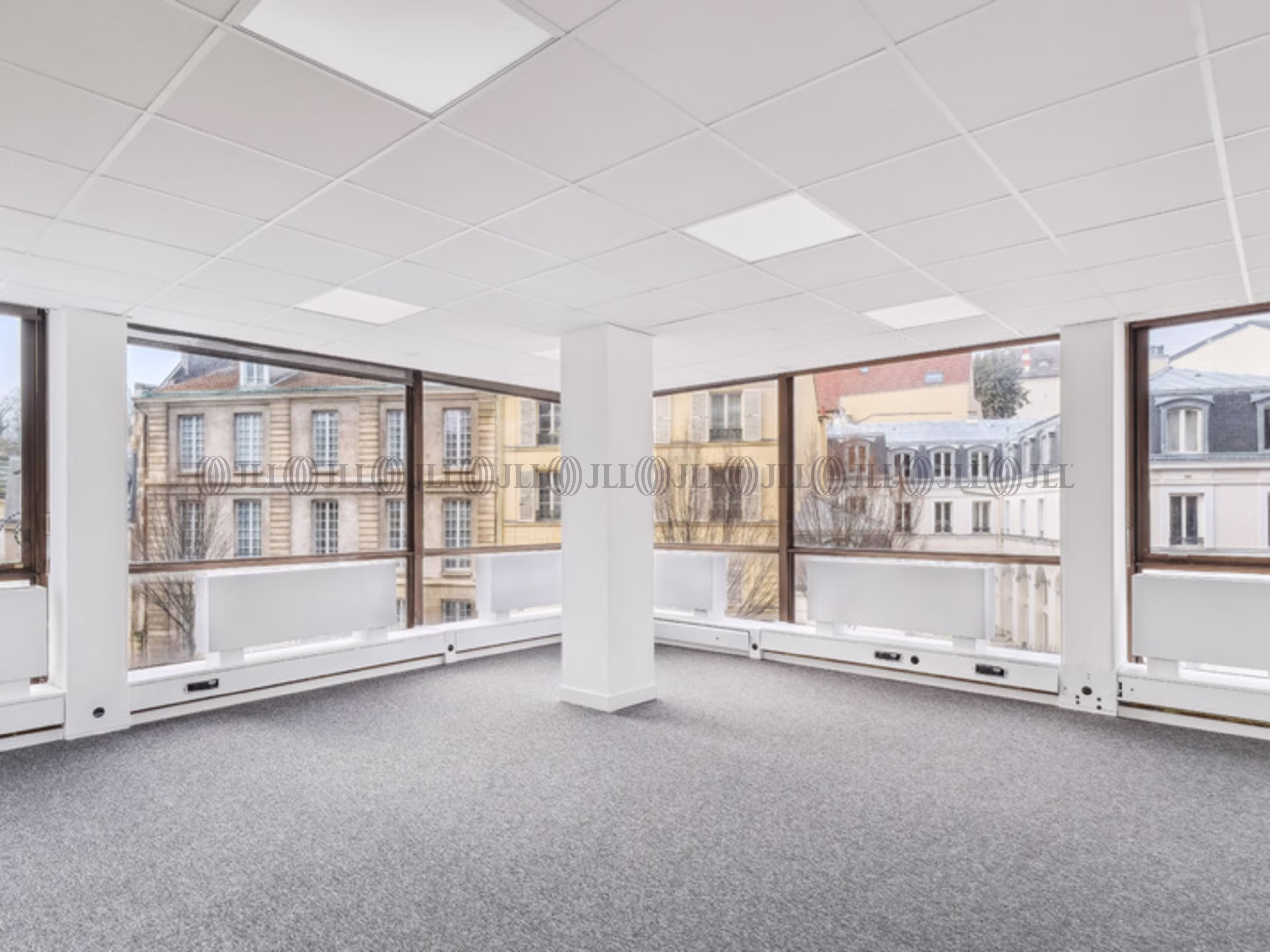 LES BUREAUX DE LA COLLINE