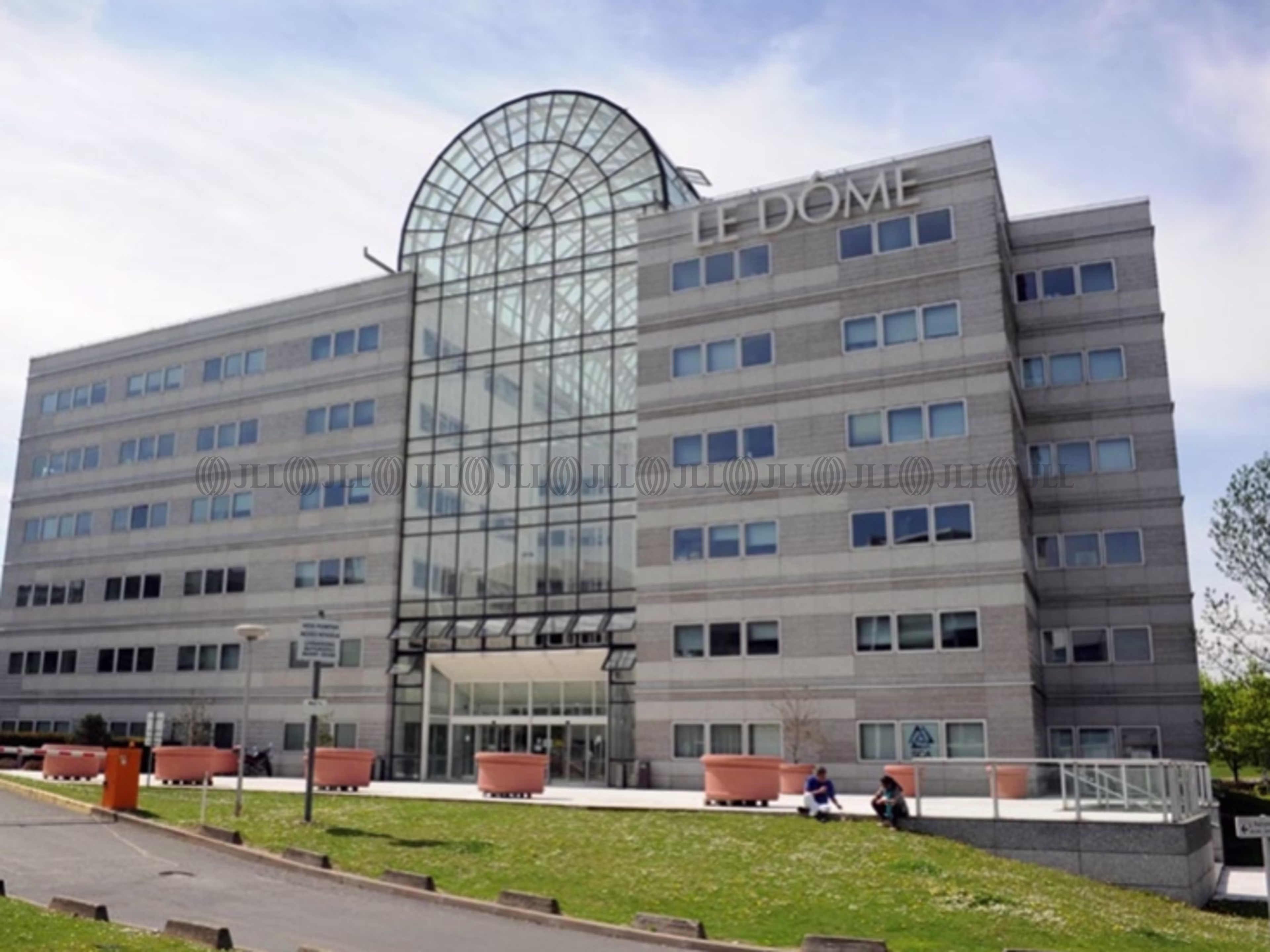 LE DOME 8 - ROISSYPOLE