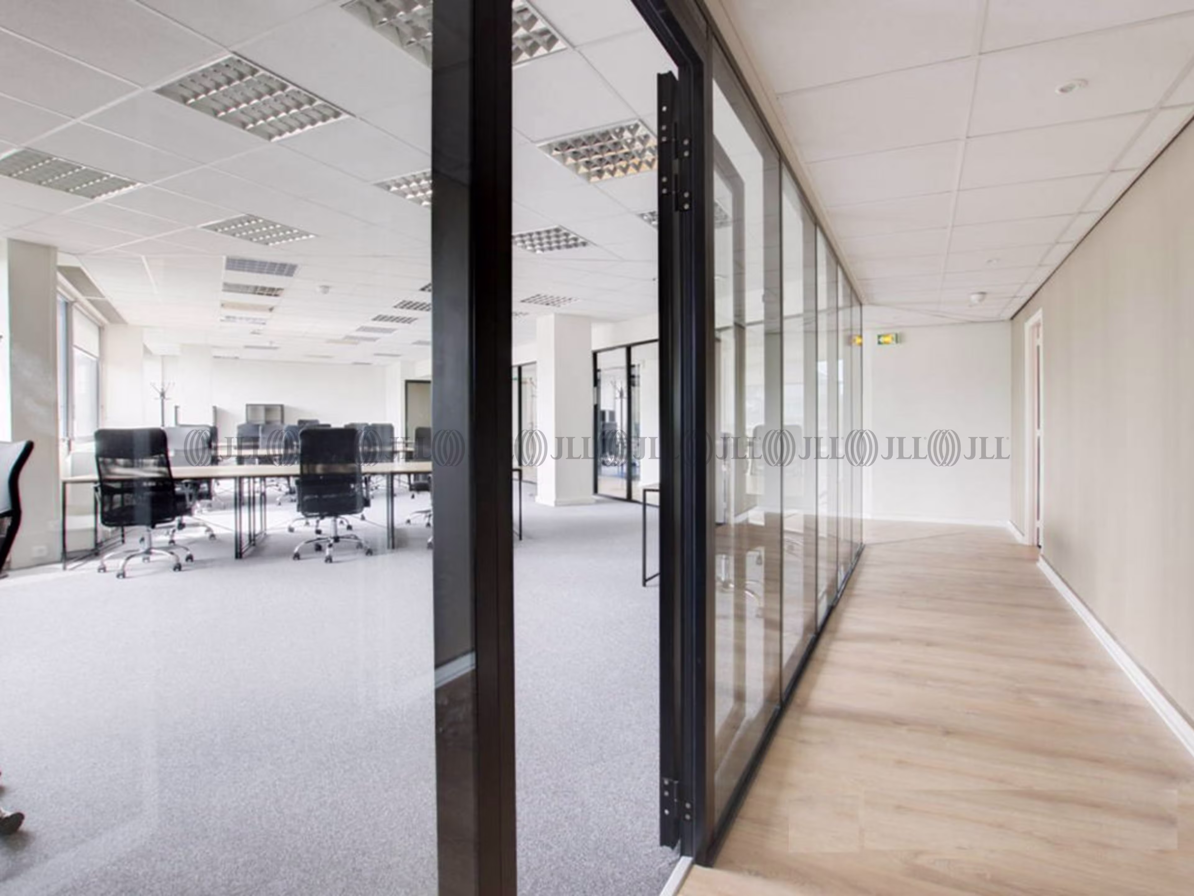 LES BUREAUX DE LA COLLINE