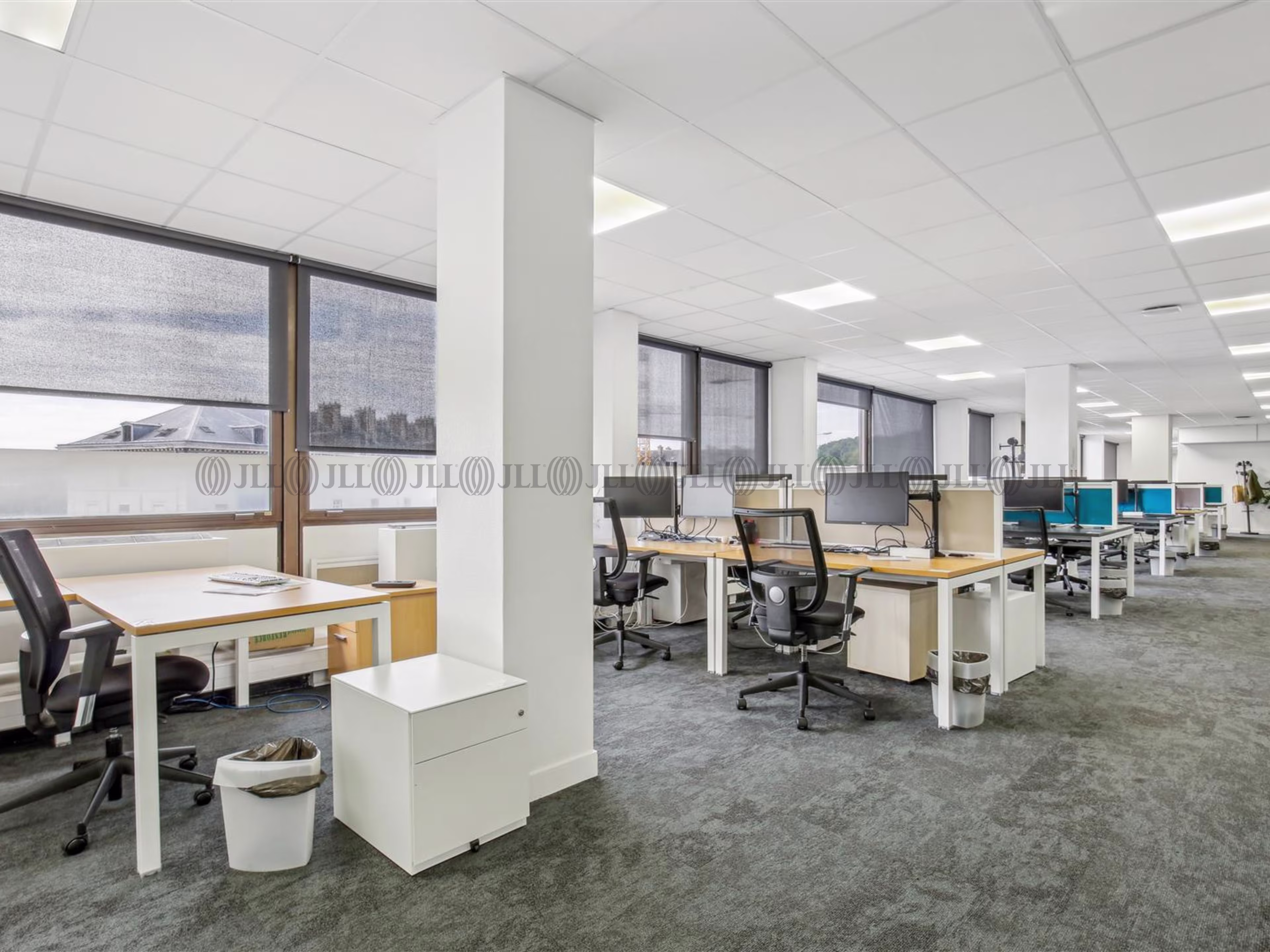 LES BUREAUX DE LA COLLINE