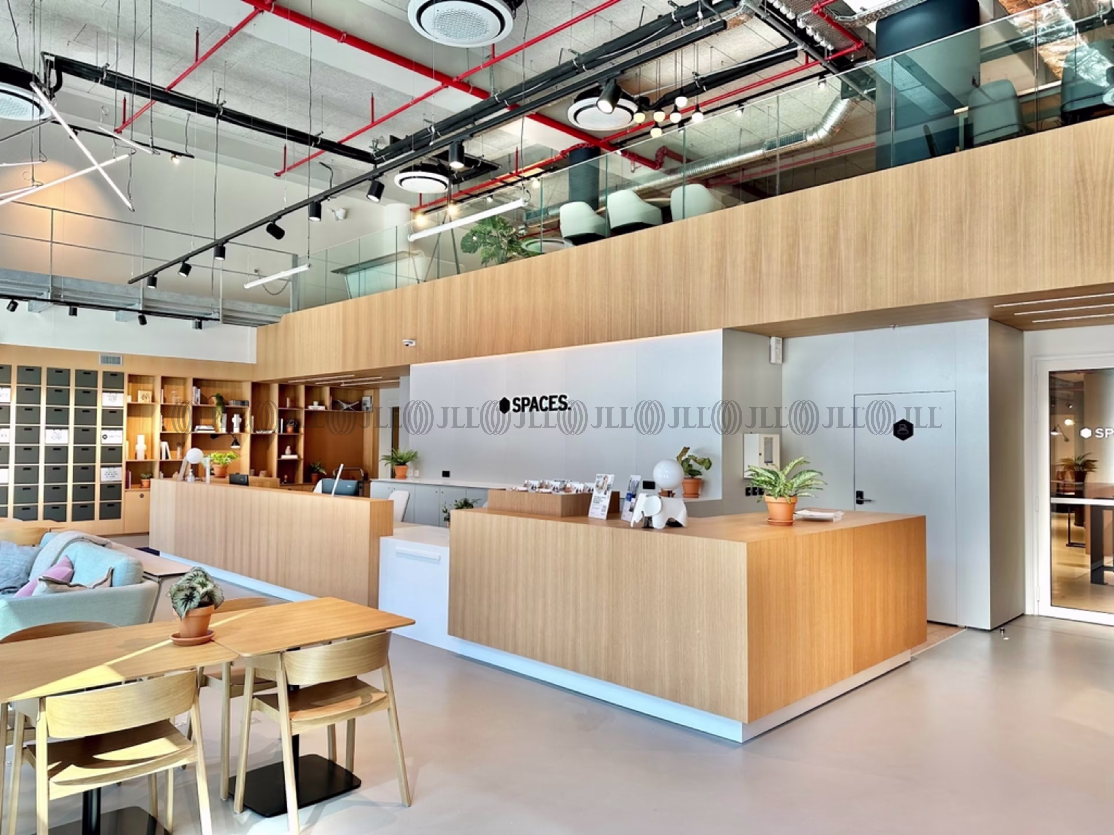 CENTRE SPACES - TO LYON