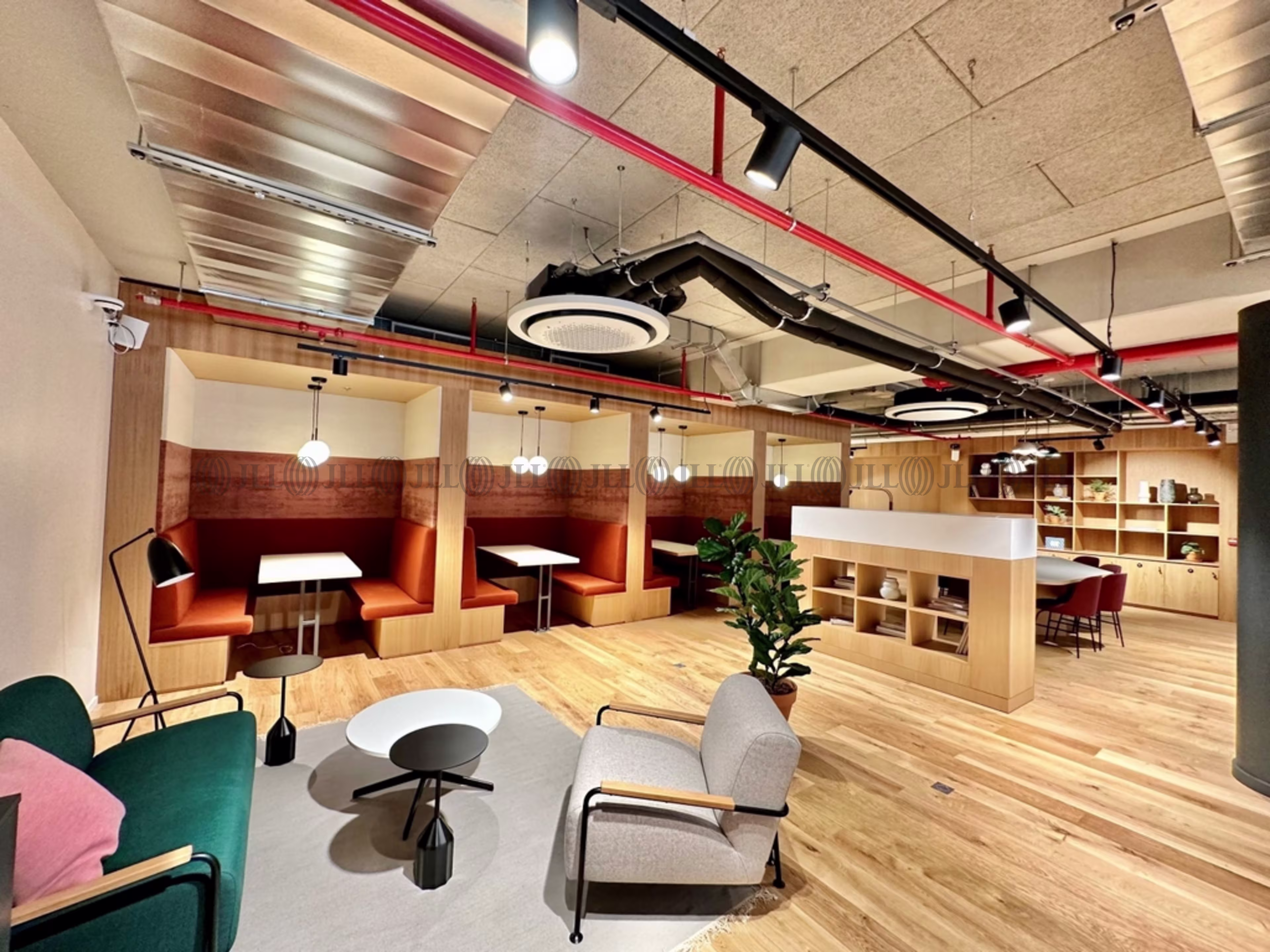 CENTRE SPACES - TO LYON