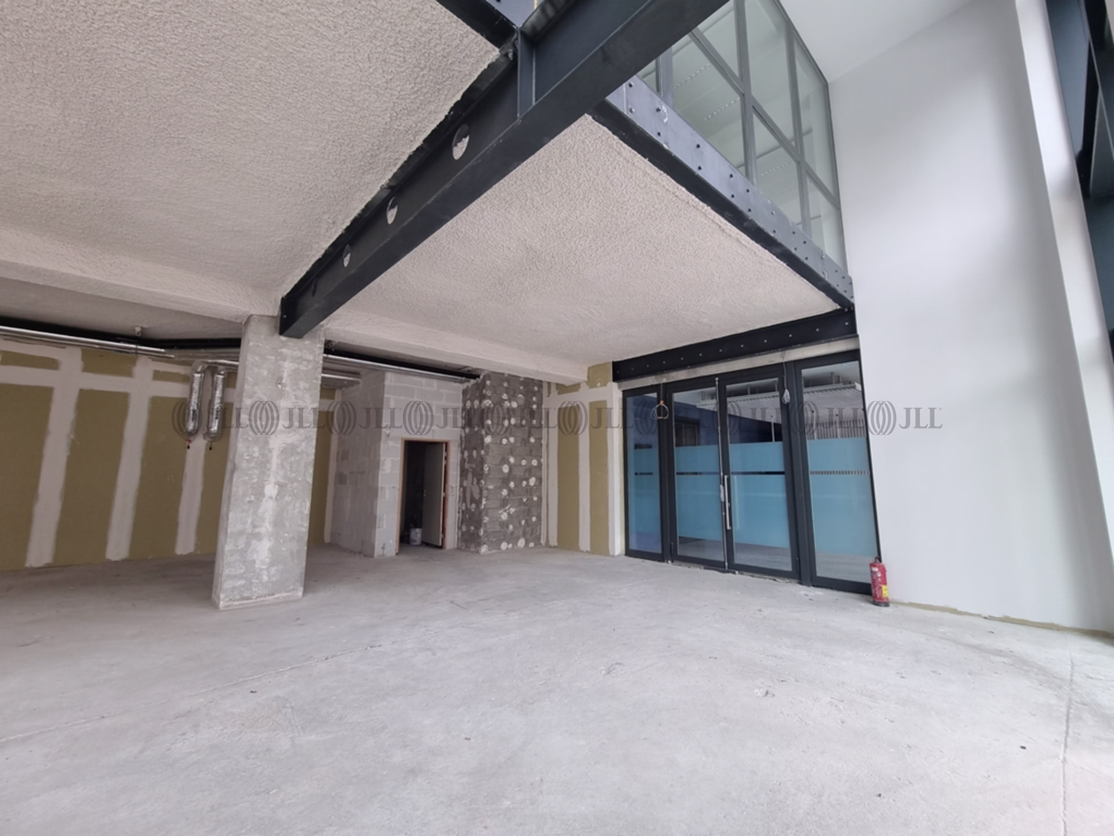 PRIMATVERA COMMERCE LOT B