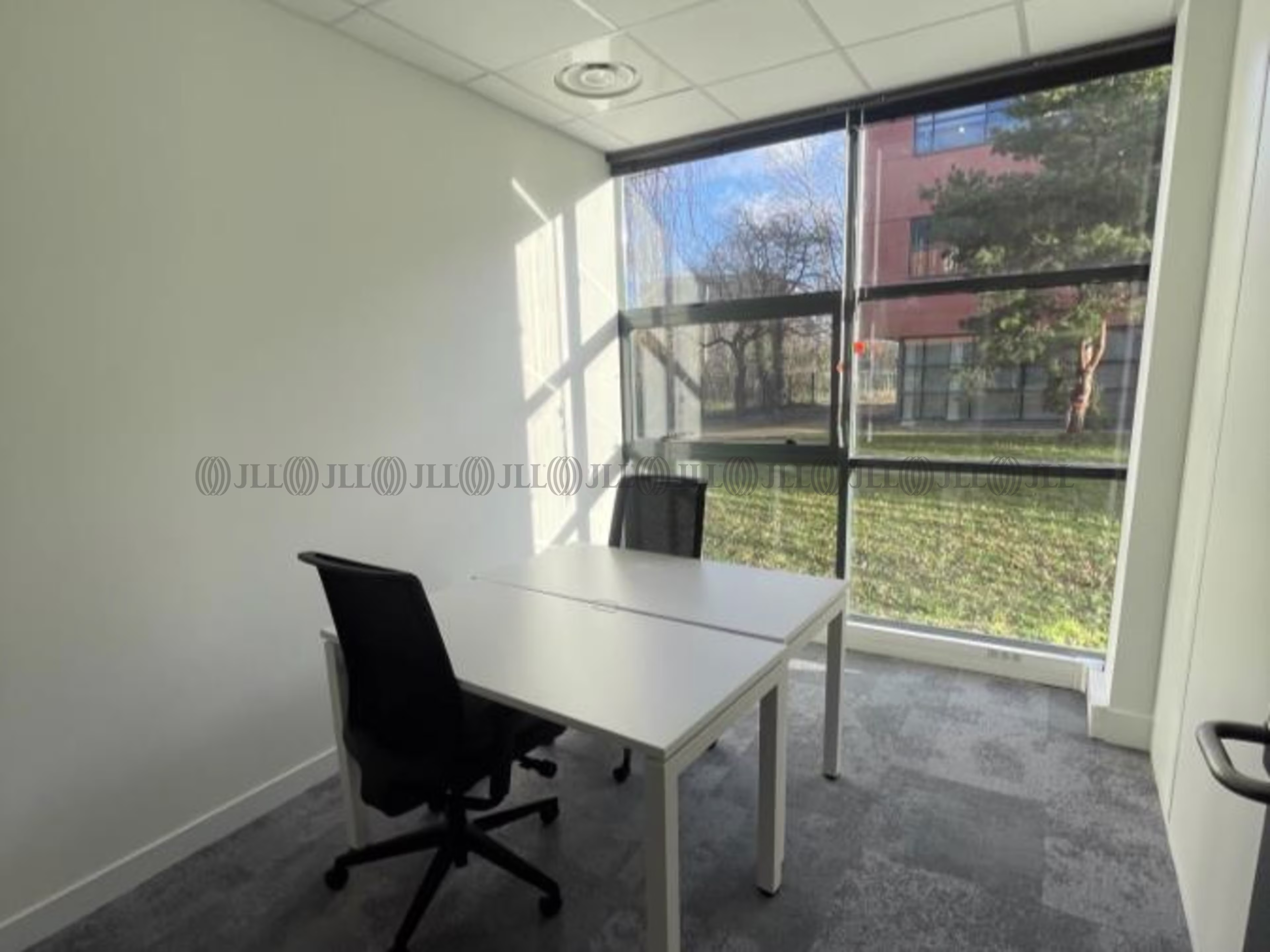 FACTORIES BY REGUS / ST PRIEST