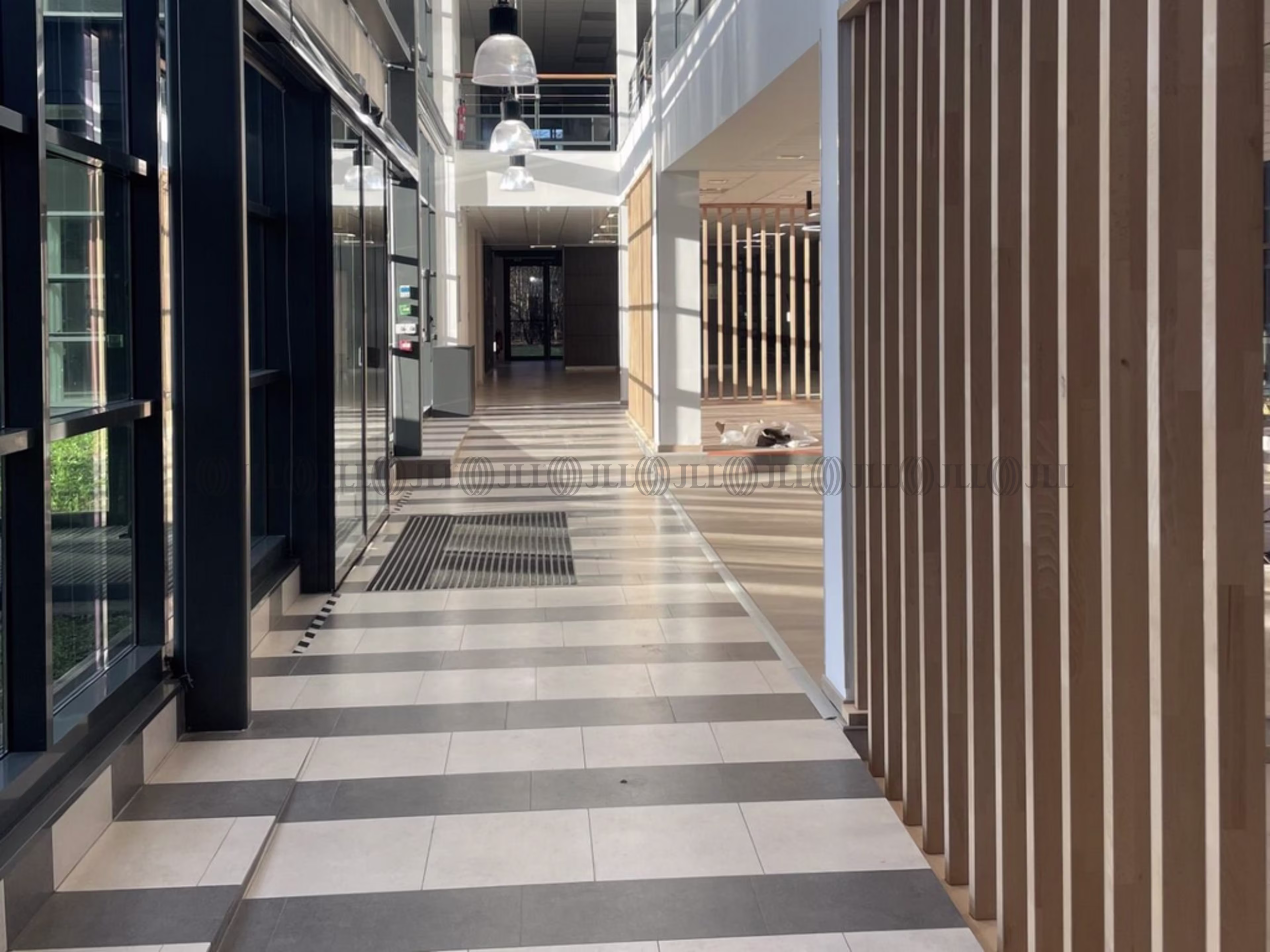 FACTORIES BY REGUS / ST PRIEST