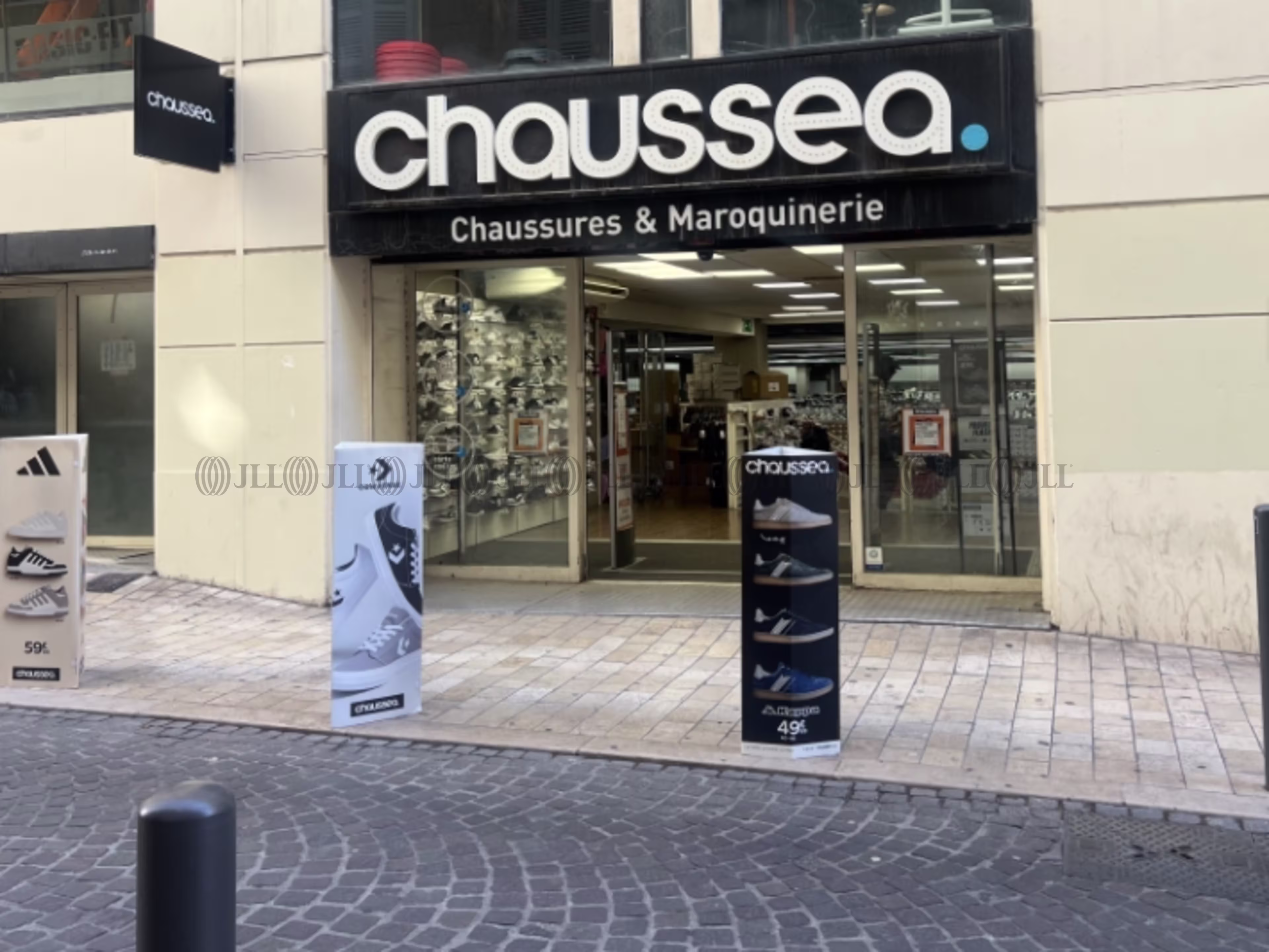 CHAUSSEA