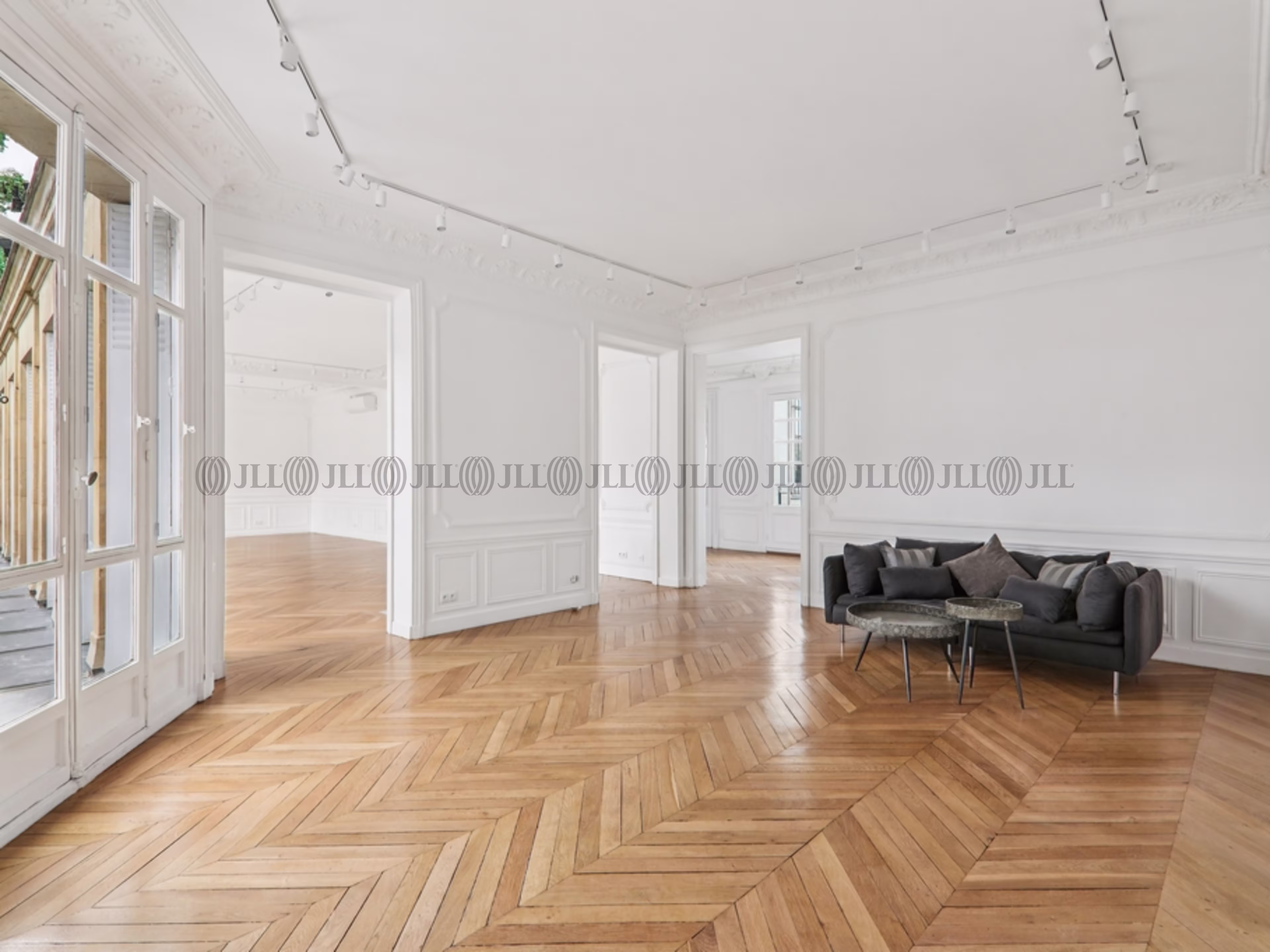 SALON HOCHE