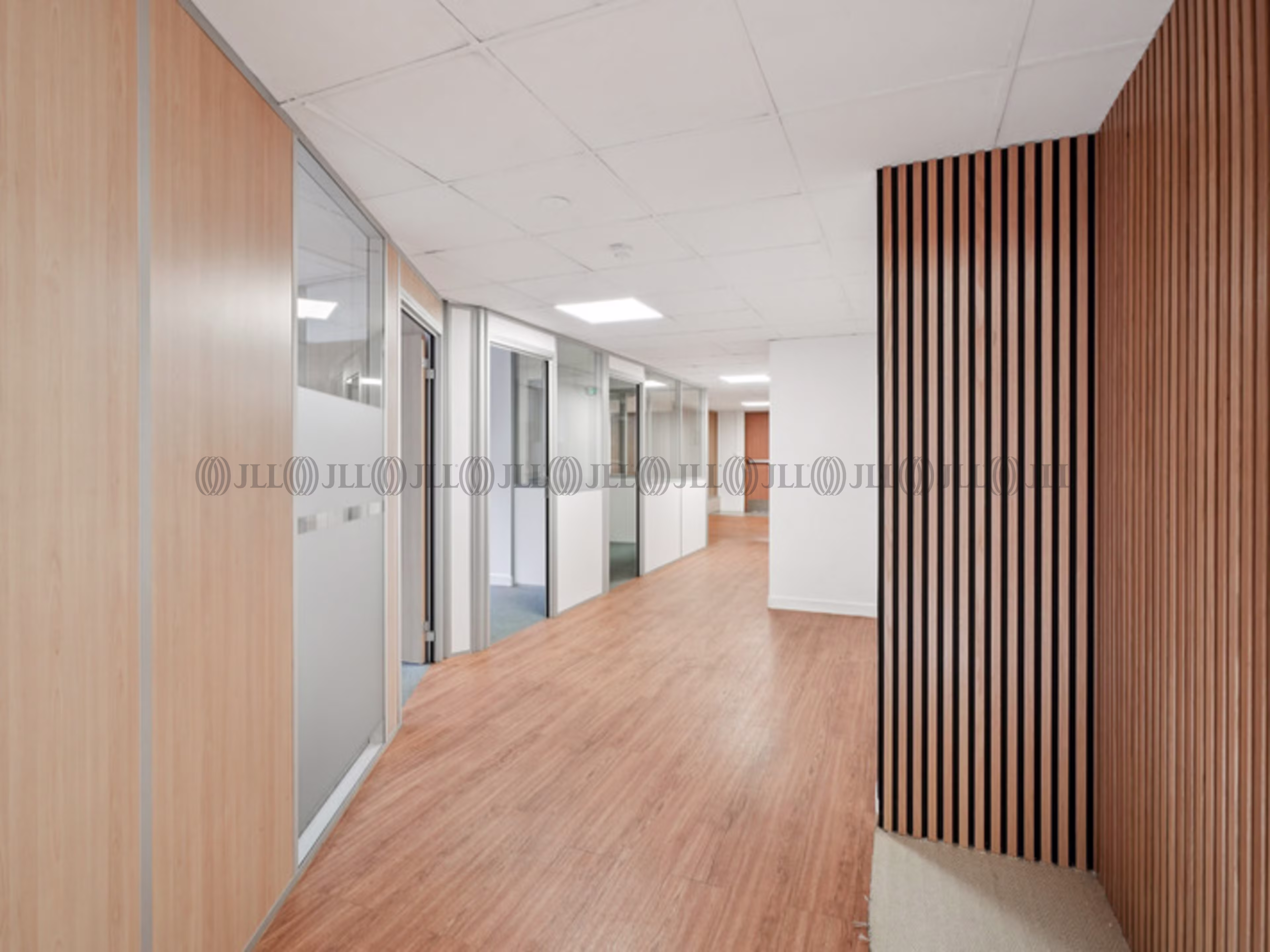 LES BUREAUX DE LA COLLINE - BAT C
