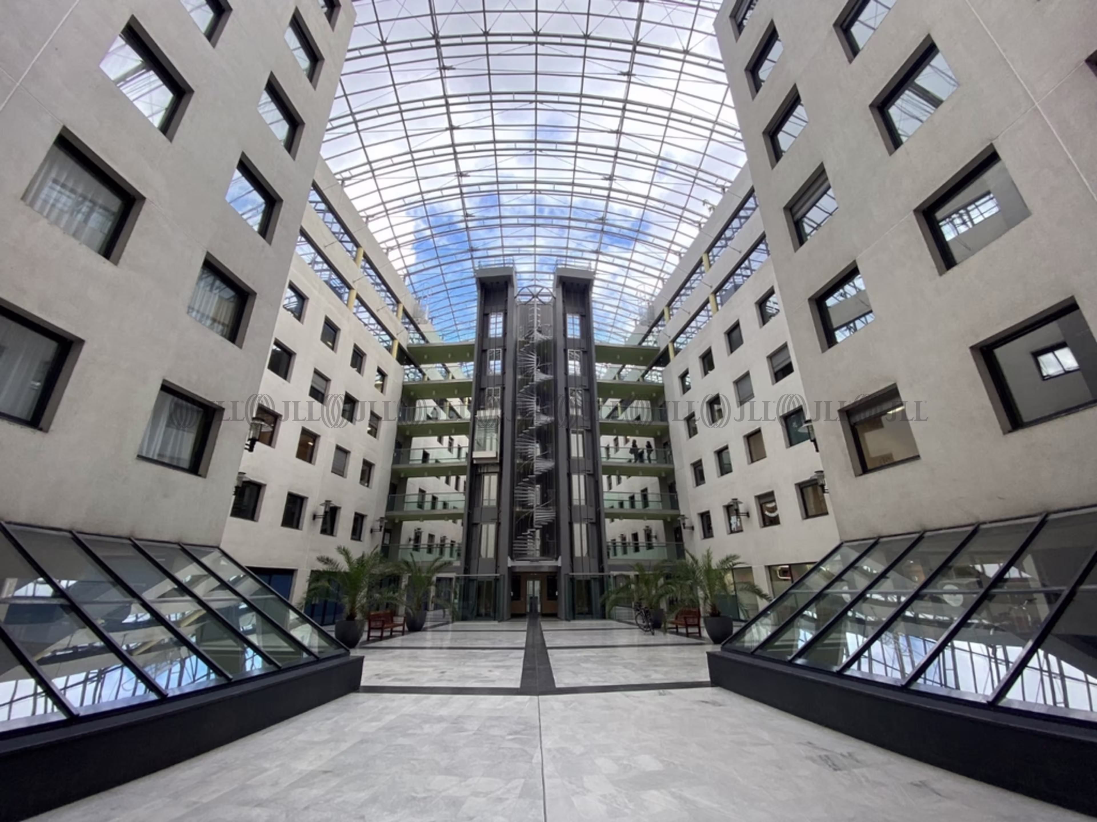 LE PATIO LUMIERE LE PATIO LUMIERE