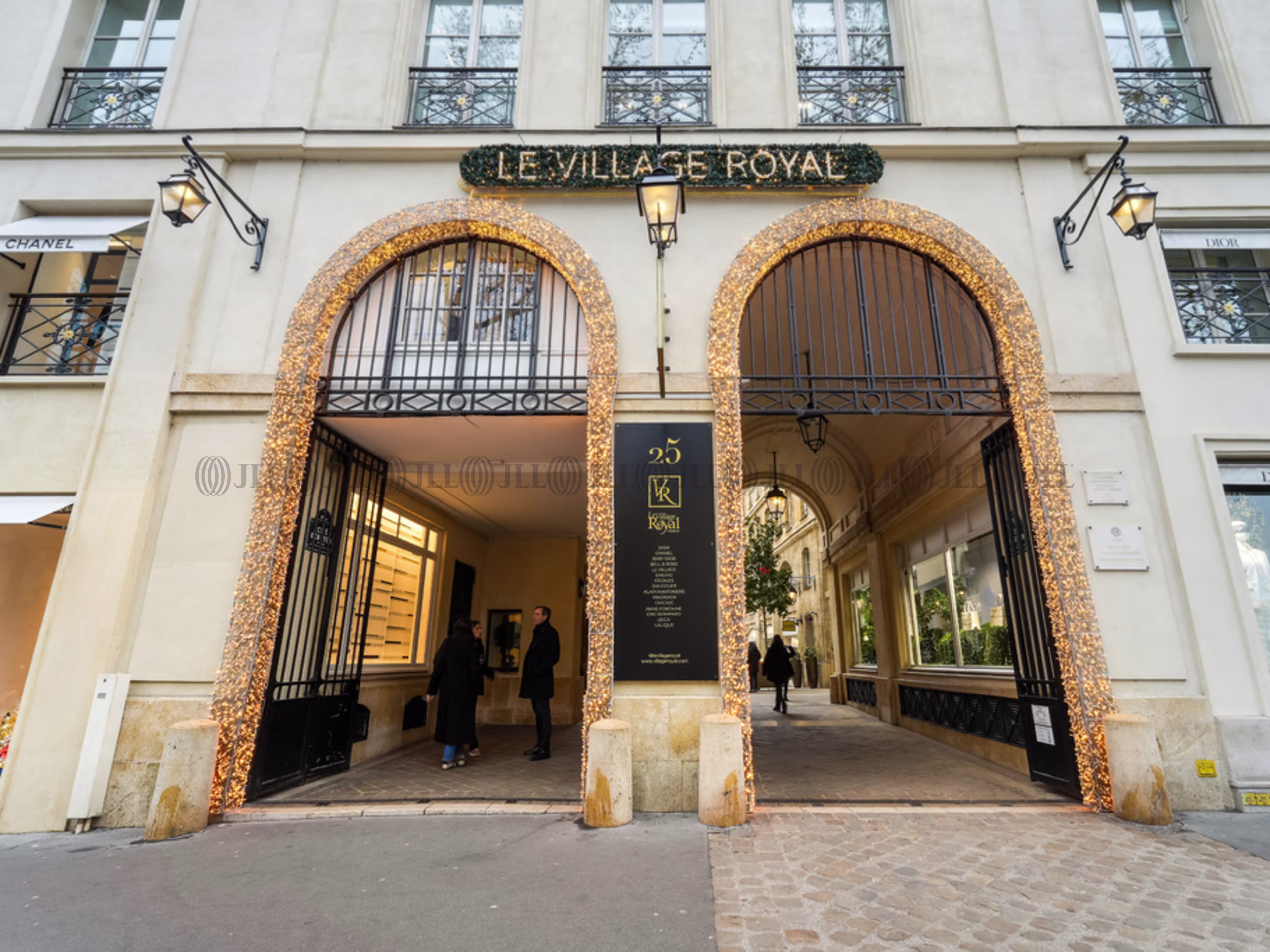 VILLAGE ROYAL